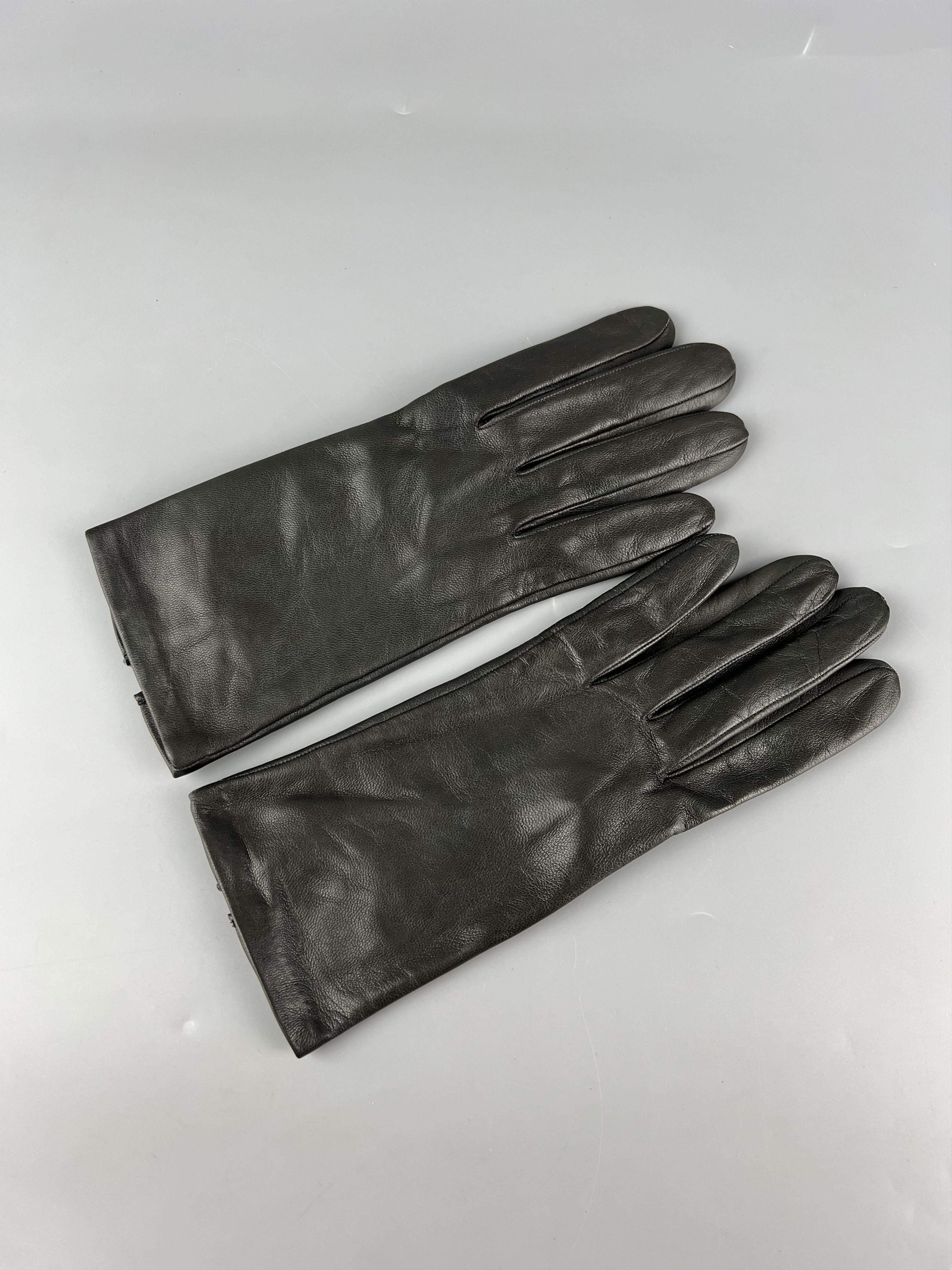Designer × Genuine Leather × SikSilk Georges Morand Paris Lamb Leather Gloves Silk Lined Size 7 Size ONE SIZE - 1 Thumbnail
