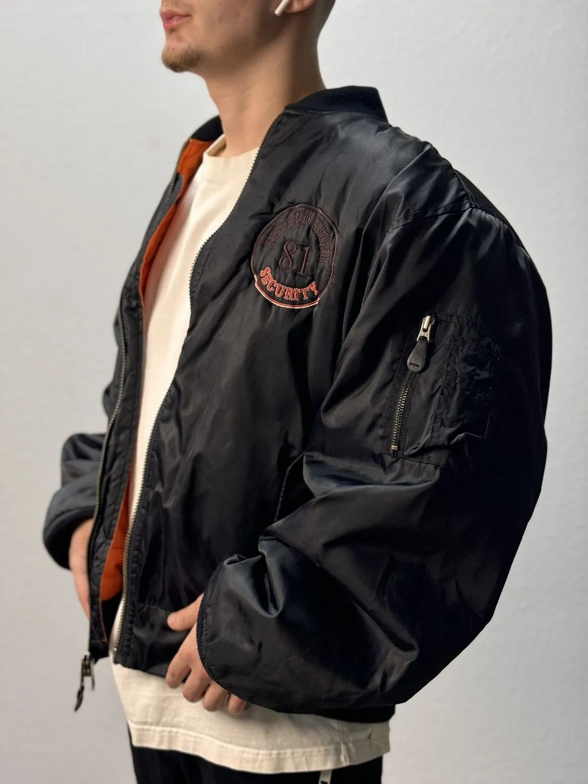 Alpha Industries OKAMOTO Security INDUSTRIES MA1 BOMBER JACKET FADED COLORS Size US L / EU 52-54 / 3 - 12 Thumbnail