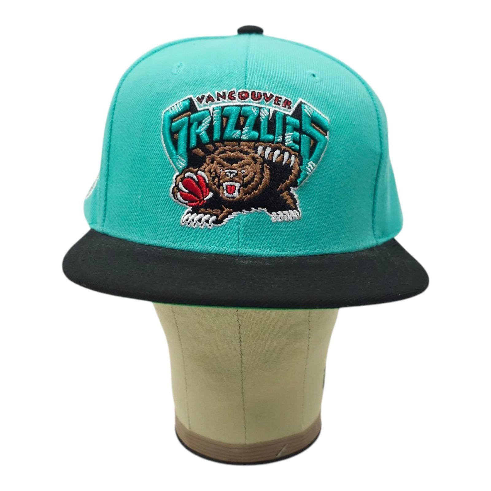 Mitchell & Ness Vancouver Grizzlies Embroidered 3D Logo Snapback Cap Trucker Size ONE SIZE - 10 Thumbnail