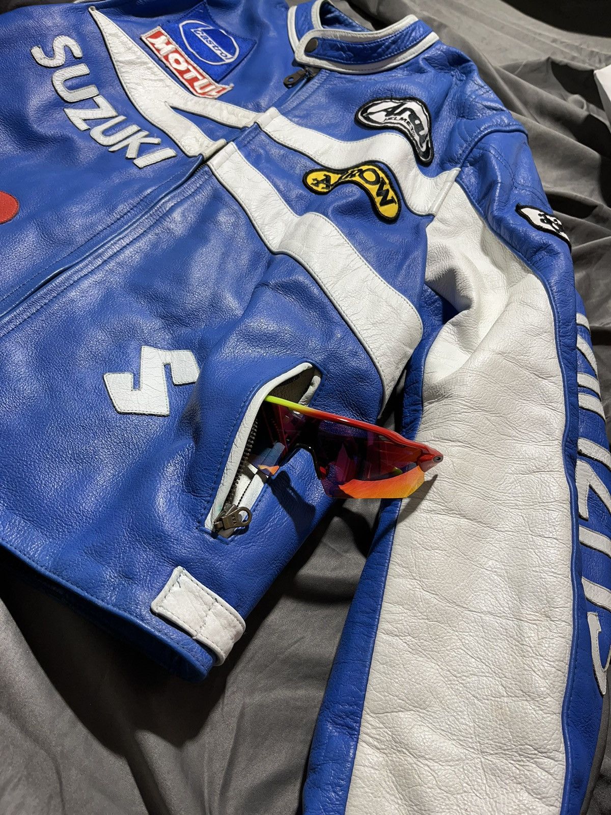 Japanese Brand Vintage Suzuki racing MOTO suit big multi Logo real leather Size US XL / EU 56 / 4 - 14 Thumbnail