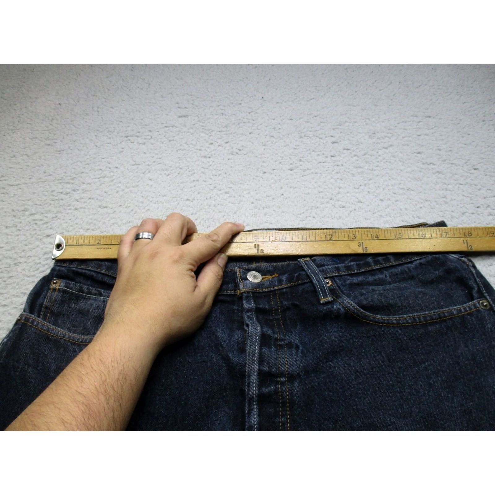 Levi's VINTAGE Levi's 501xx Jeans Mens 34 Blue Denim Button Fly Straight Leg Size US 34 / EU 50 - 3 Thumbnail