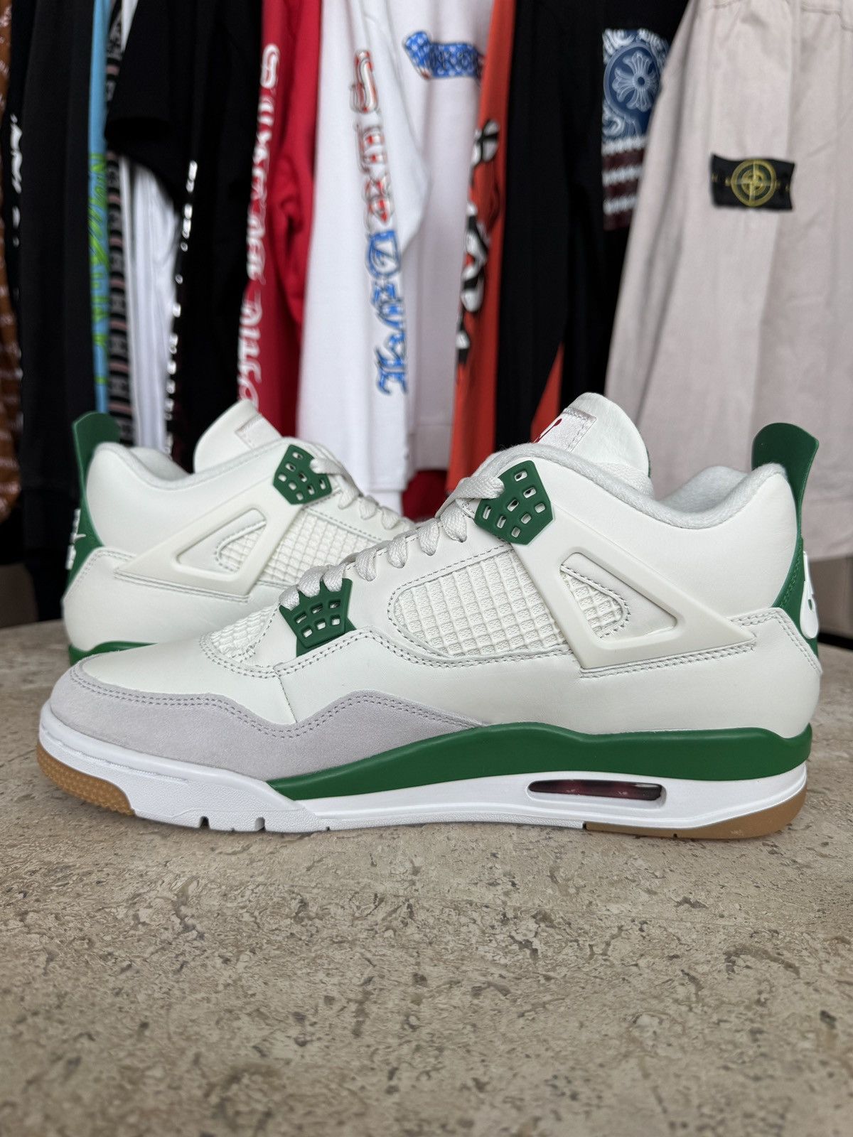 Jordan Brand Jordan 4 Retro SB Pine Green Size US 11 / EU 44 - 3 Thumbnail