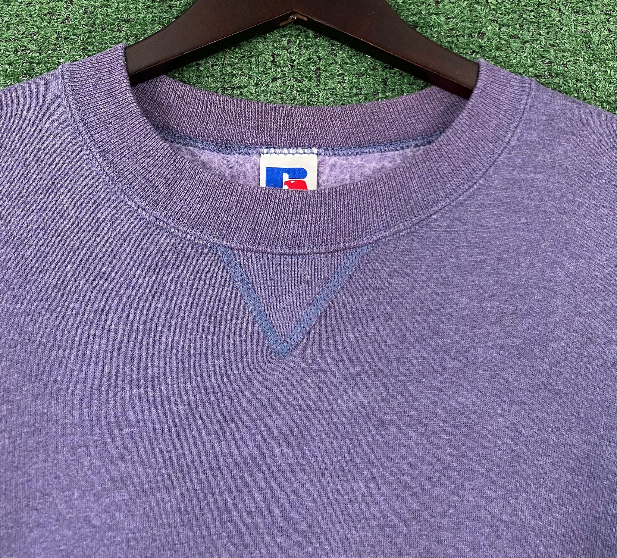 Russell Athletic 90’s Russell Athletic Faded Purple Blank Sweatshirt Large Size US L / EU 52-54 / 3 - 8 Thumbnail