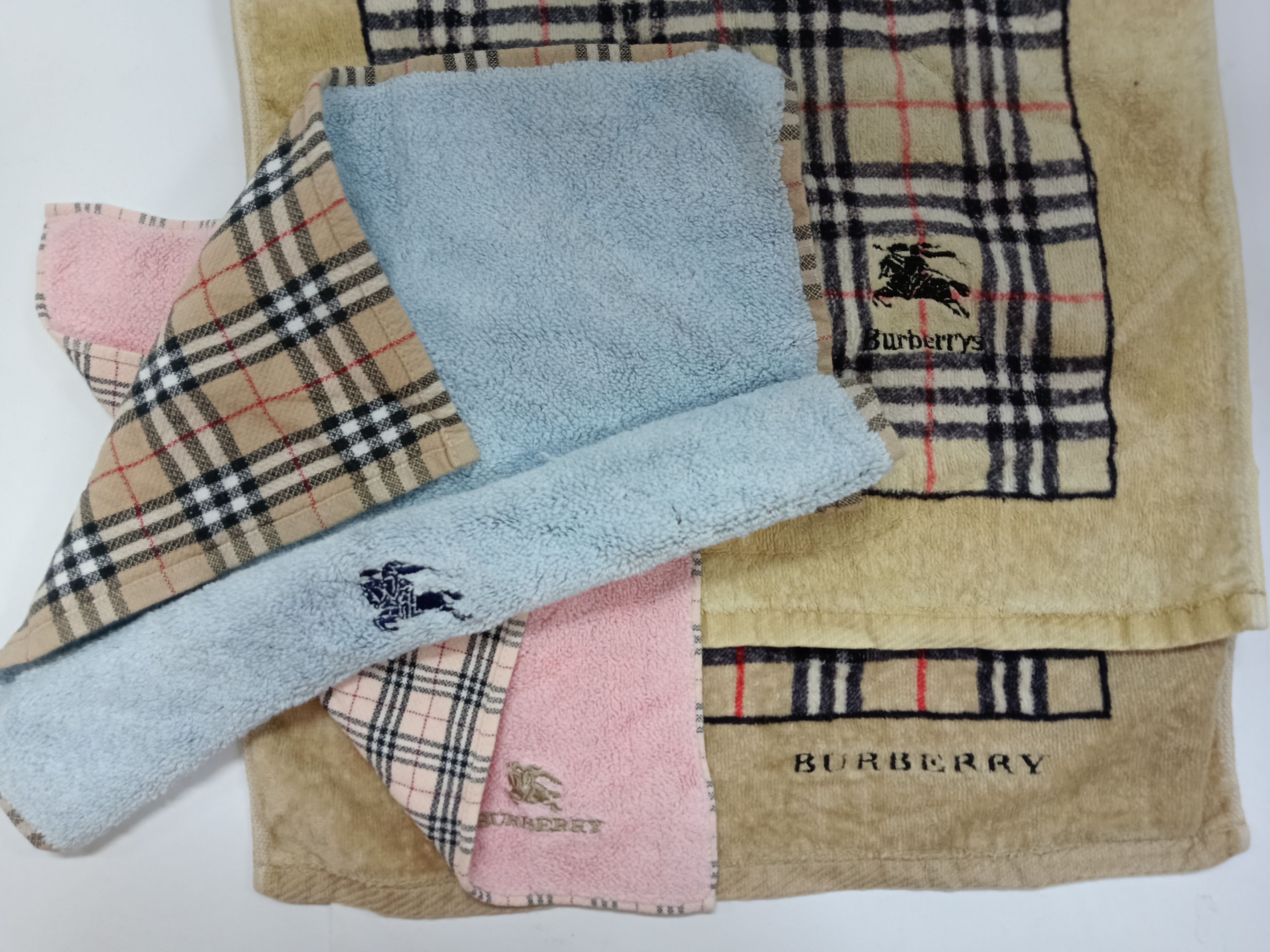 Burberry × Vintage combo 4pcs Classics novacheck BURBERRY hand towel Size ONE SIZE - 1 Thumbnail