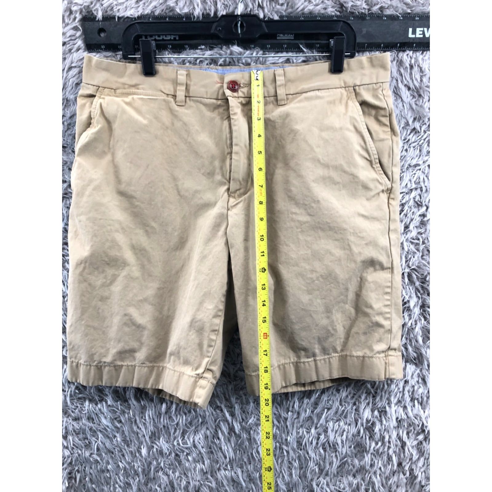 Tommy Hilfiger VINTAGE Tommy Hilfiger The Short Chino Shorts Mens Regular Waist 36 Beige Medium Wash 5-Pocket Logo Cotton Blend Flat Front Size US 36 / EU 52 - 3 Thumbnail