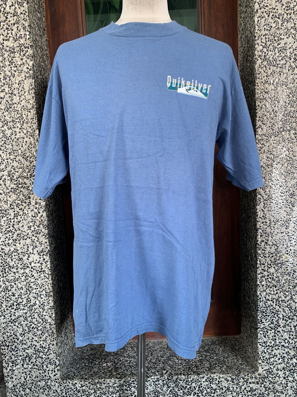 Quiksilver Vintage Quiksilver Surf / Surfing / Surfwear T shirt Size US M / EU 48-50 / 2 - 5 Thumbnail