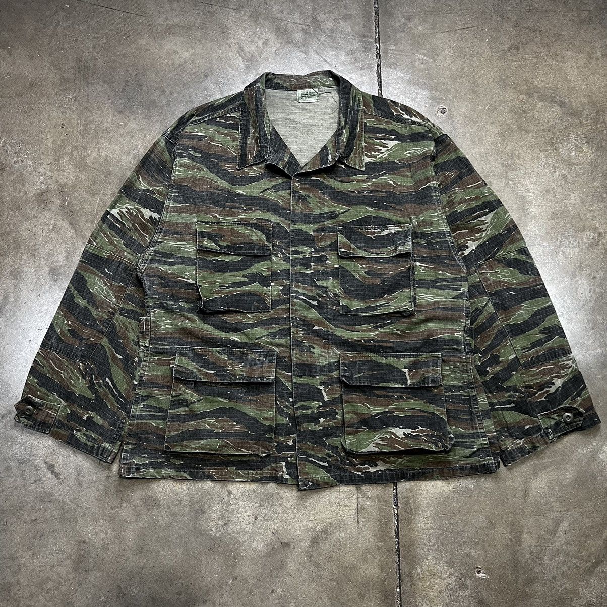 image of Made In USA x Military Vintage 80's Military Four Pocket Combat Coat Tiger Camo, Men's (Size XL)