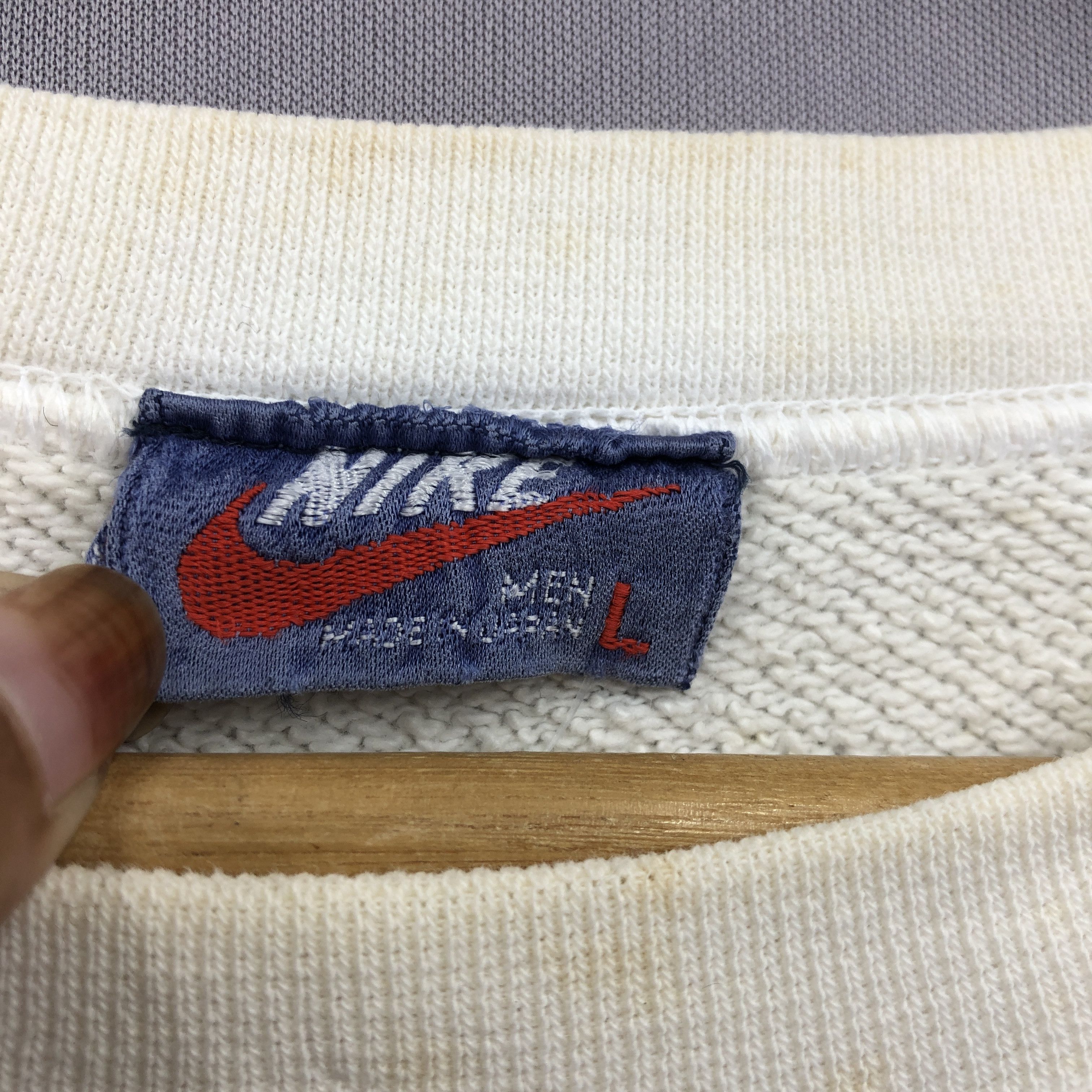 Nike Vintage 90s Nike Sweater Japan Nike Swoosh Sweatshirt Size US L / EU 52-54 / 3 - 5 Thumbnail