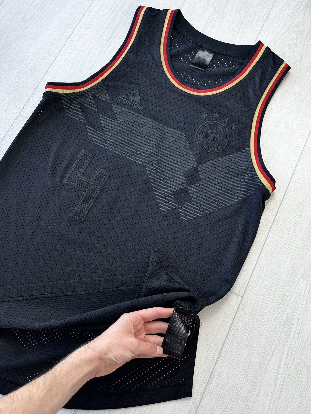 Adidas Adidas Germany Seasonal Special Soccer Jersey Tank Top Y2K Size US S / EU 44-46 / 1 - 12 Thumbnail