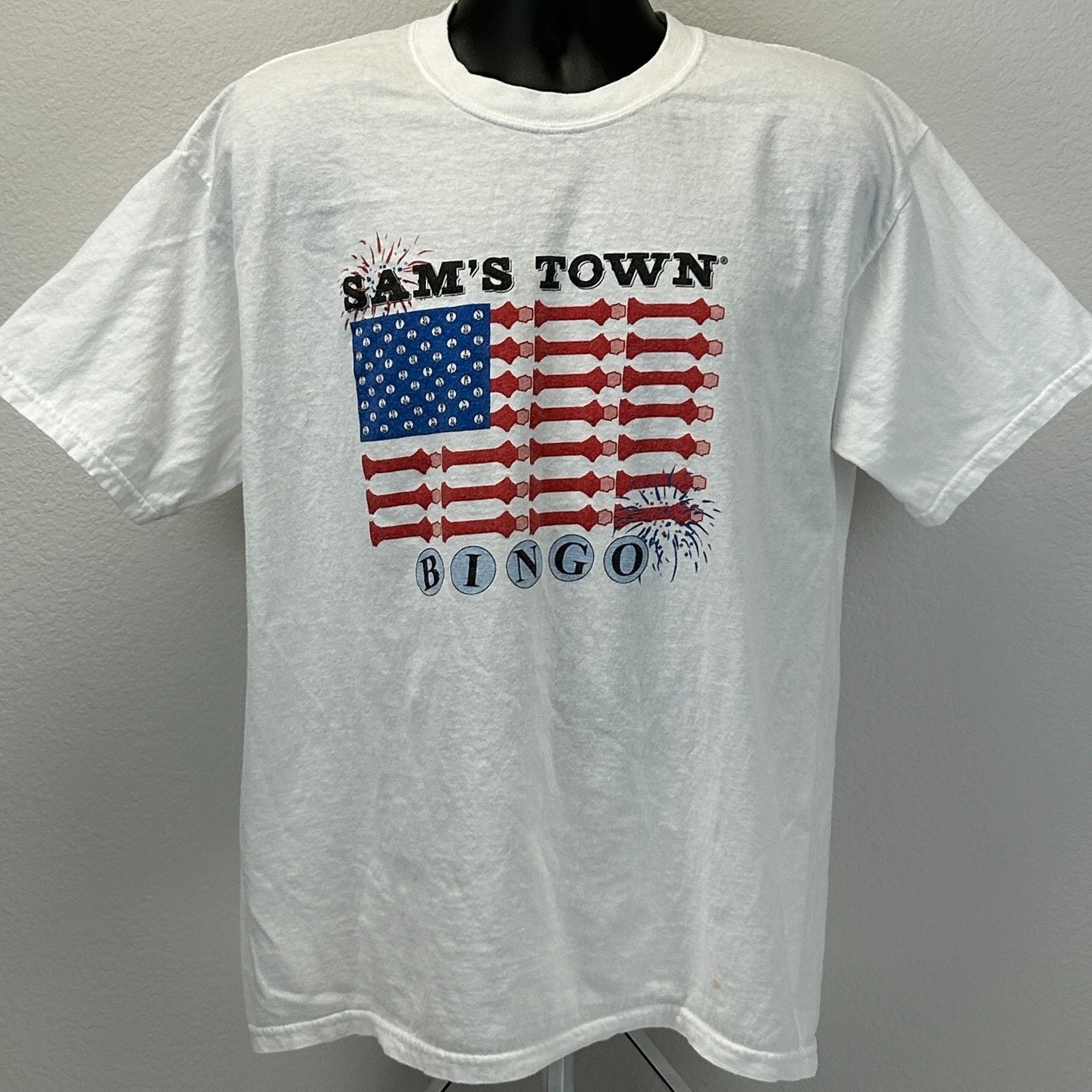 Gildan Vintage Sams Town Casino Bingo T Shirt Mens XL X-Large White Size US XL / EU 56 / 4 - 2 Thumbnail