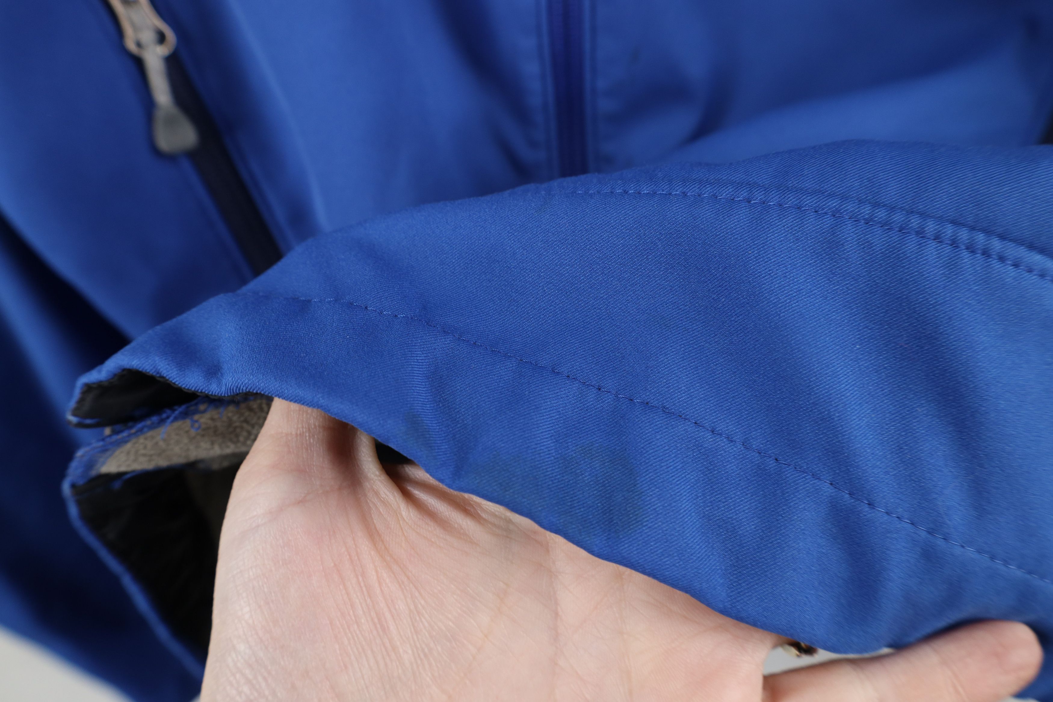 Mountain Hardwear × Vintage Vintage Mountain Hardwear Hooded Soft Shell Jacket Blue Size US L / EU 52-54 / 3 - 8 Thumbnail