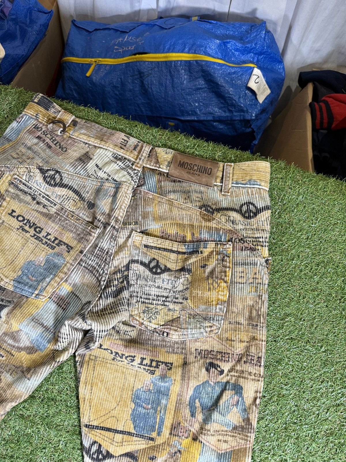 Moschino Moschino Jeans Newspaper Print Corduroy Pants Rare Size US 32 / EU 48 - 4 Thumbnail