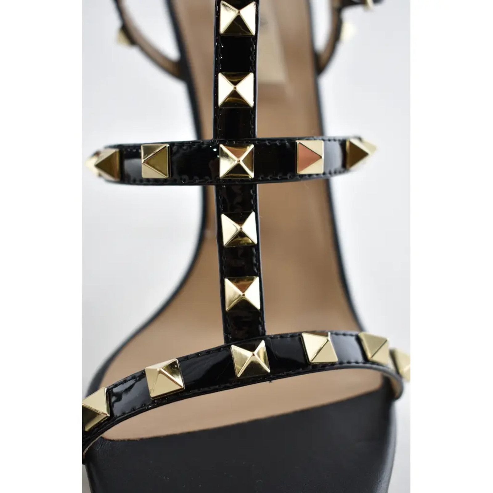 Valentino Rockstud 105 Stud Caged Ankle Strap Sandal Heel Pump 40.5 Size US 10.5 / IT 40.5 - 6 Thumbnail