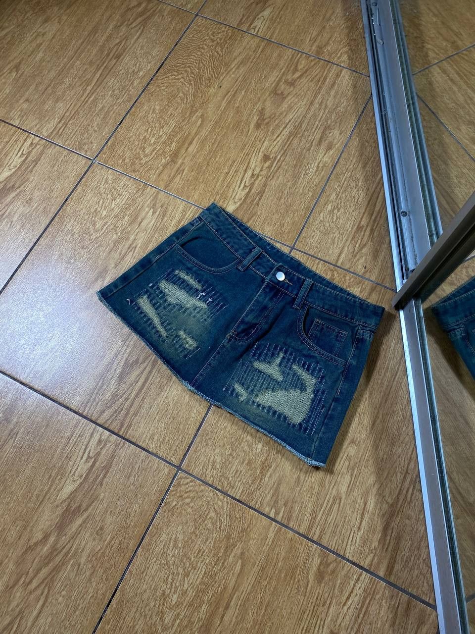 Japanese Brand × Vintage Y2K Vintage Topshop Distressed Denim Mini Skirt Size 28" / US 6 / IT 42 - 11 Thumbnail