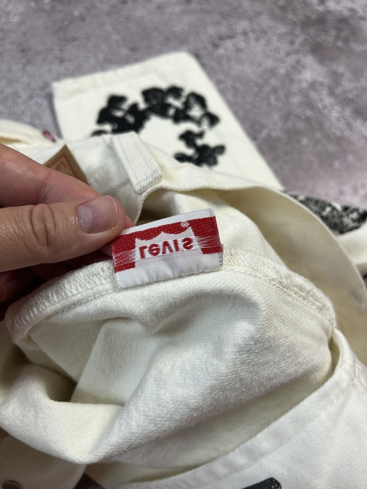 DENIM TEARS × Levi's Denim Tears x Levi's Cotton Wreath Jean White Size US 26 / EU 42 - 19 Thumbnail