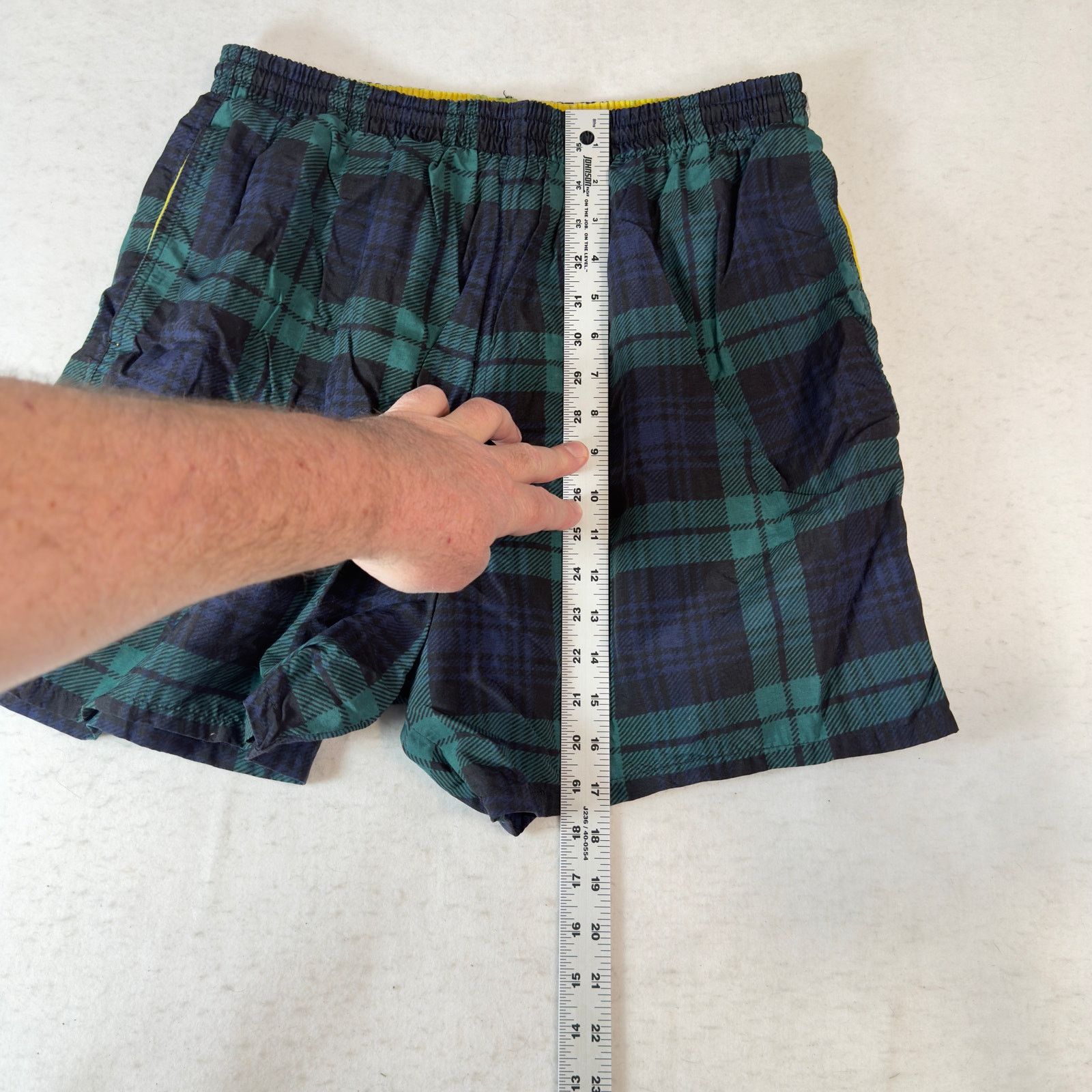 Catalina Catalina MenL Swim Trunks Green Plaid Lined Drawstring Waist Size US 40 / EU 56 - 12 Thumbnail