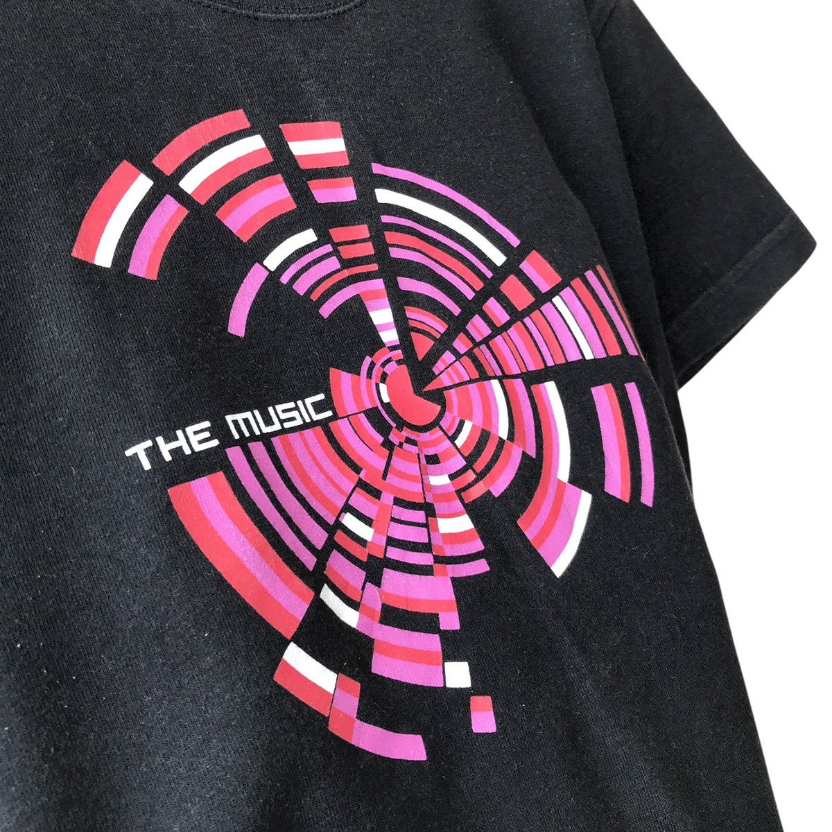 Band Tees The Music The Last Dance Tour Shoot Kids Size Unisex Tee Size US S / EU 44-46 / 1 - 3 Thumbnail