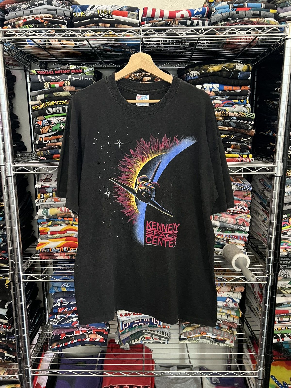 1994 Kennedy Space Center Dee Cooper Art Tee