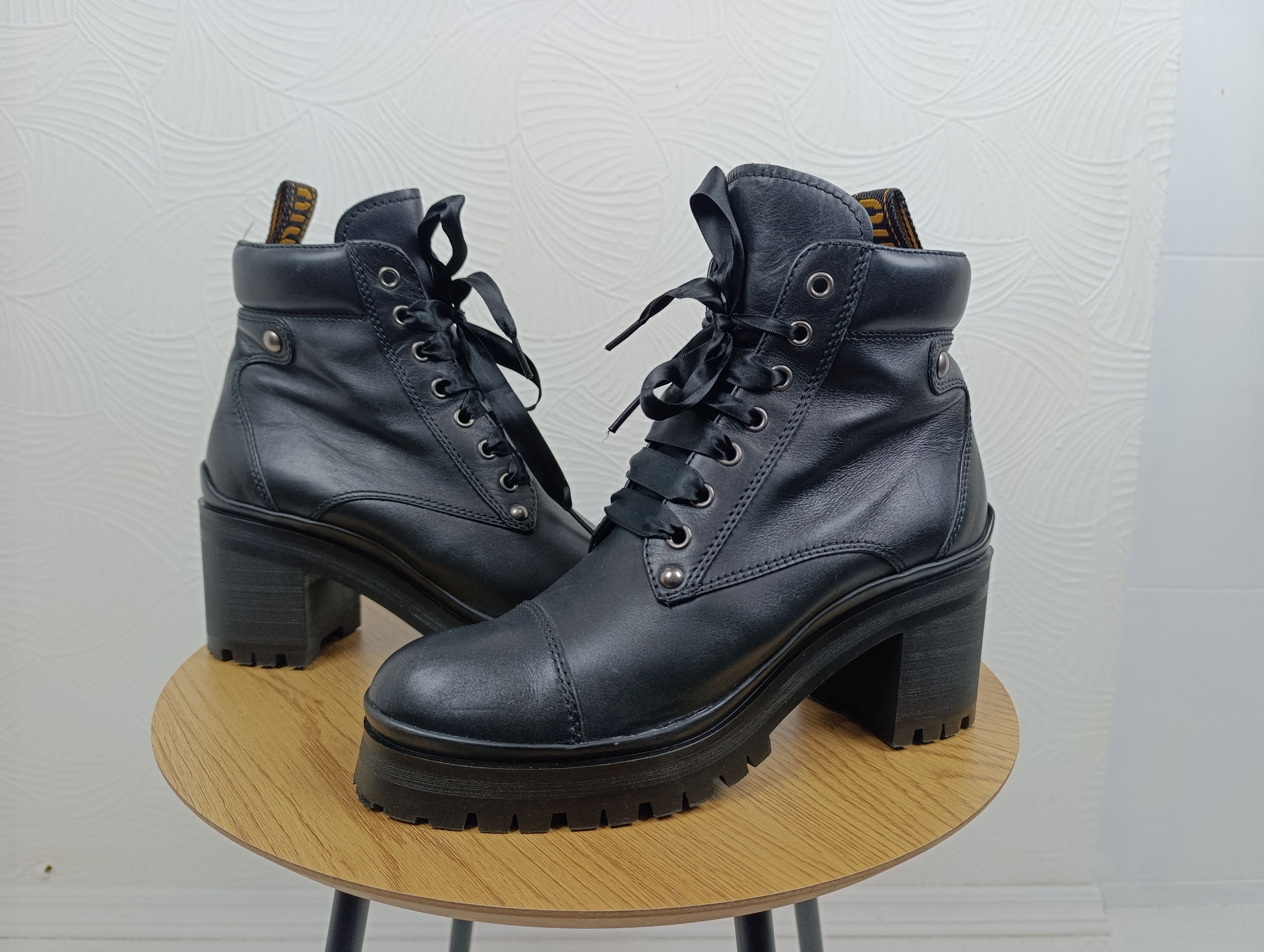 Miu Miu MIU MIU BLACK HIGH HEEL BIKER LACE UP BOOTS SIZE 39 Size US 9 / IT 39 - 3 Thumbnail