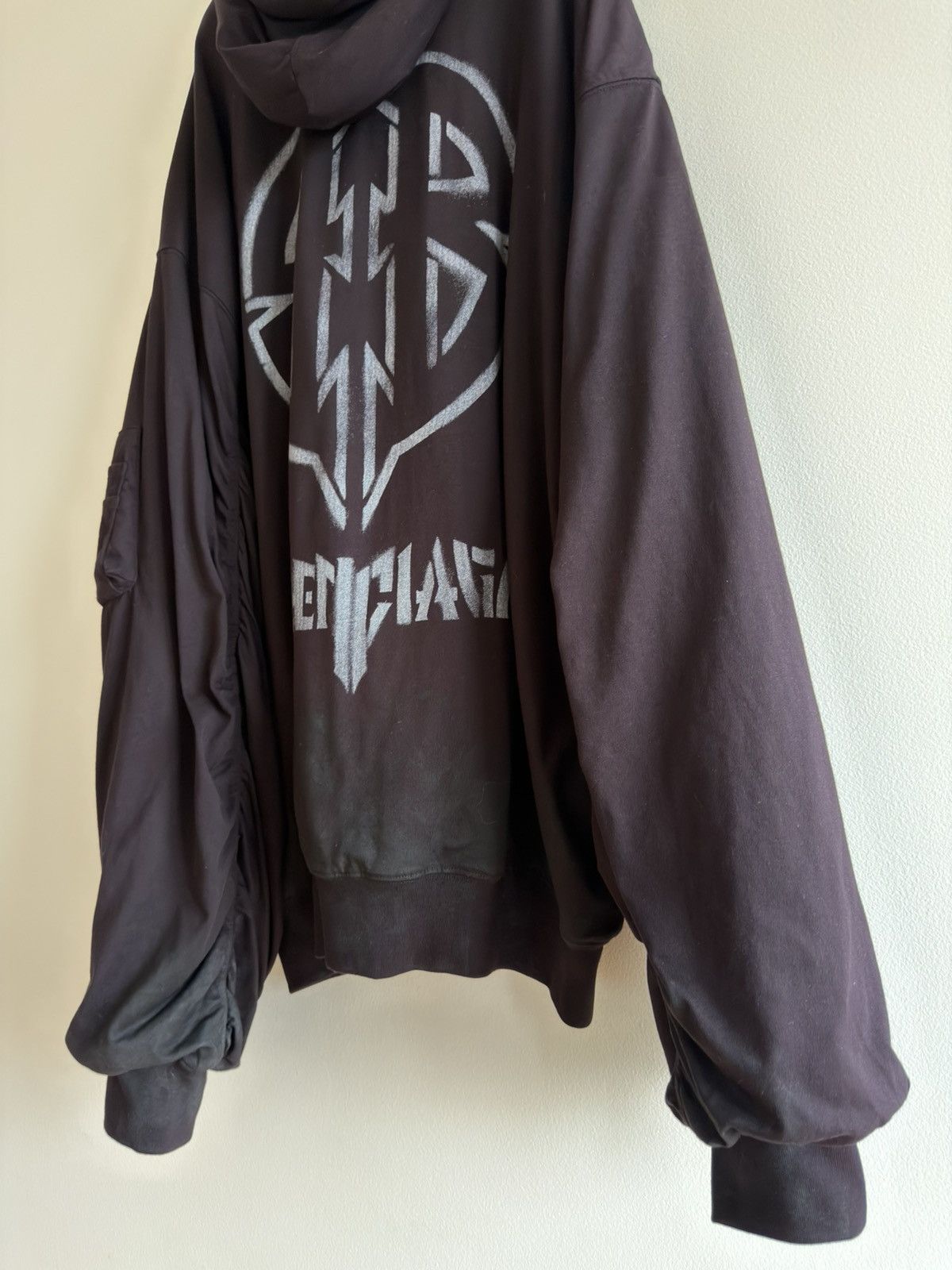 Balenciaga BALENCIAGA DEMNA METAL BB STENCIL HOOD JACKET SWEATER Size US S / EU 44-46 / 1 - 3 Thumbnail