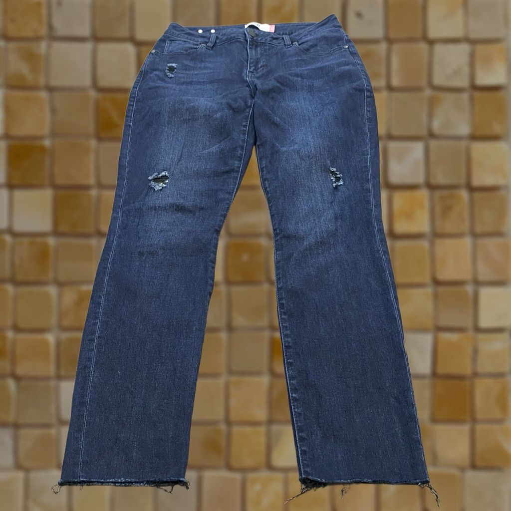 Vintage Cabi Jeans Women's Blue Skinny Distressed Stretch Size 8 Size 30" / US 8 / IT 44 - 1 Thumbnail