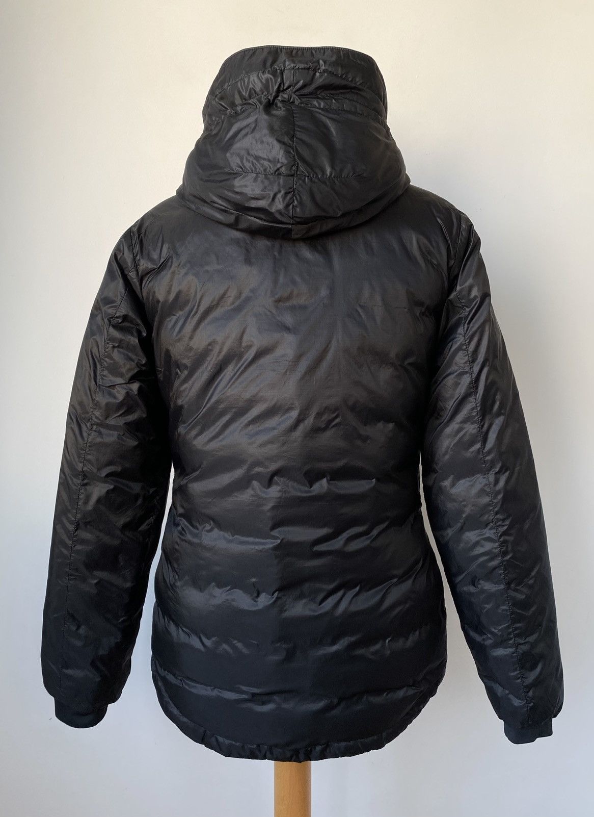Canada Goose Canada Goose Camp White Duck Down Puffer Jacket, Size: M Size M / US 6-8 / IT 42-44 - 9 Thumbnail