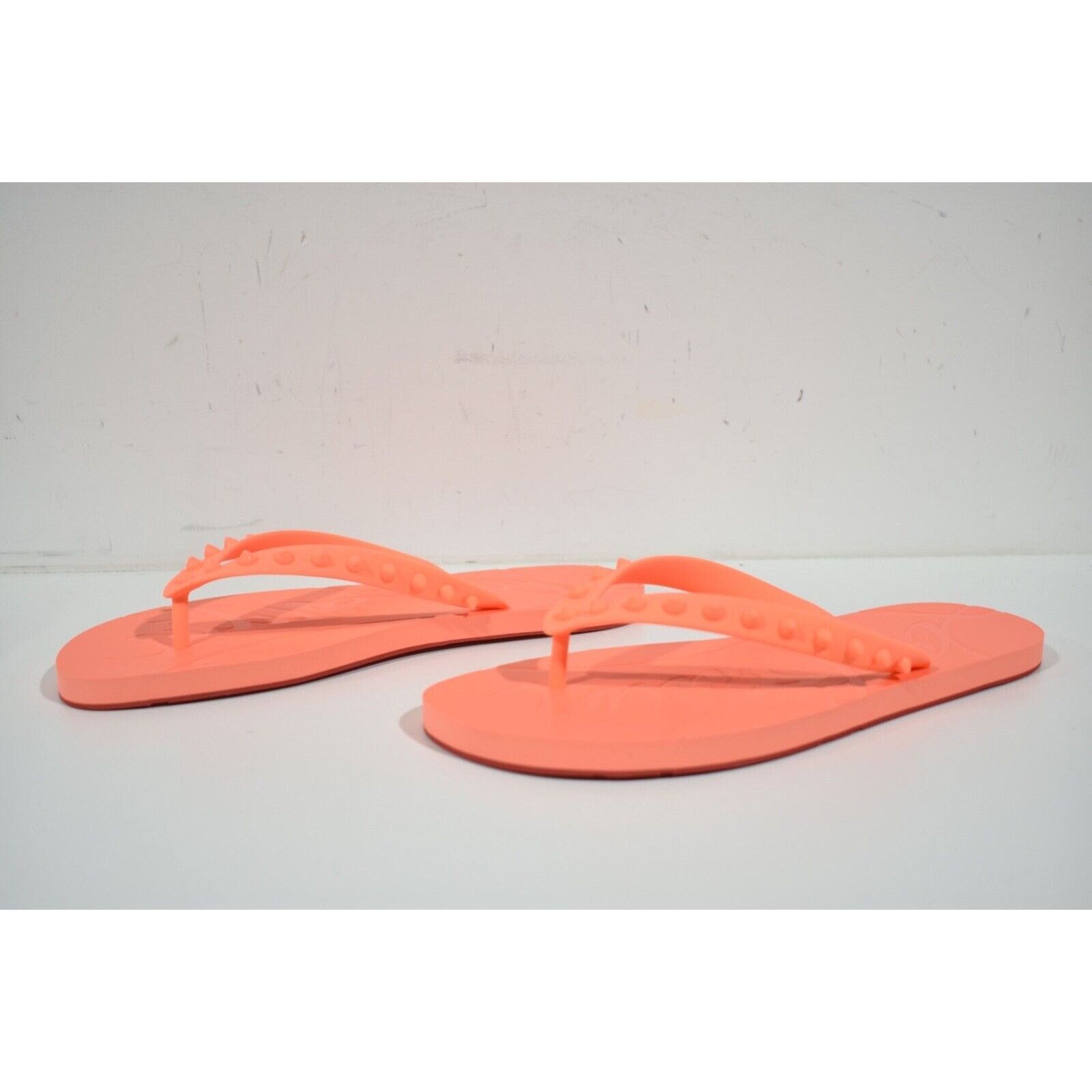 Christian Louboutin Christian Louboutin Flip Flop Flat Drag Thong Sandal 44 11 Size US 11 / EU 44 - 9 Thumbnail