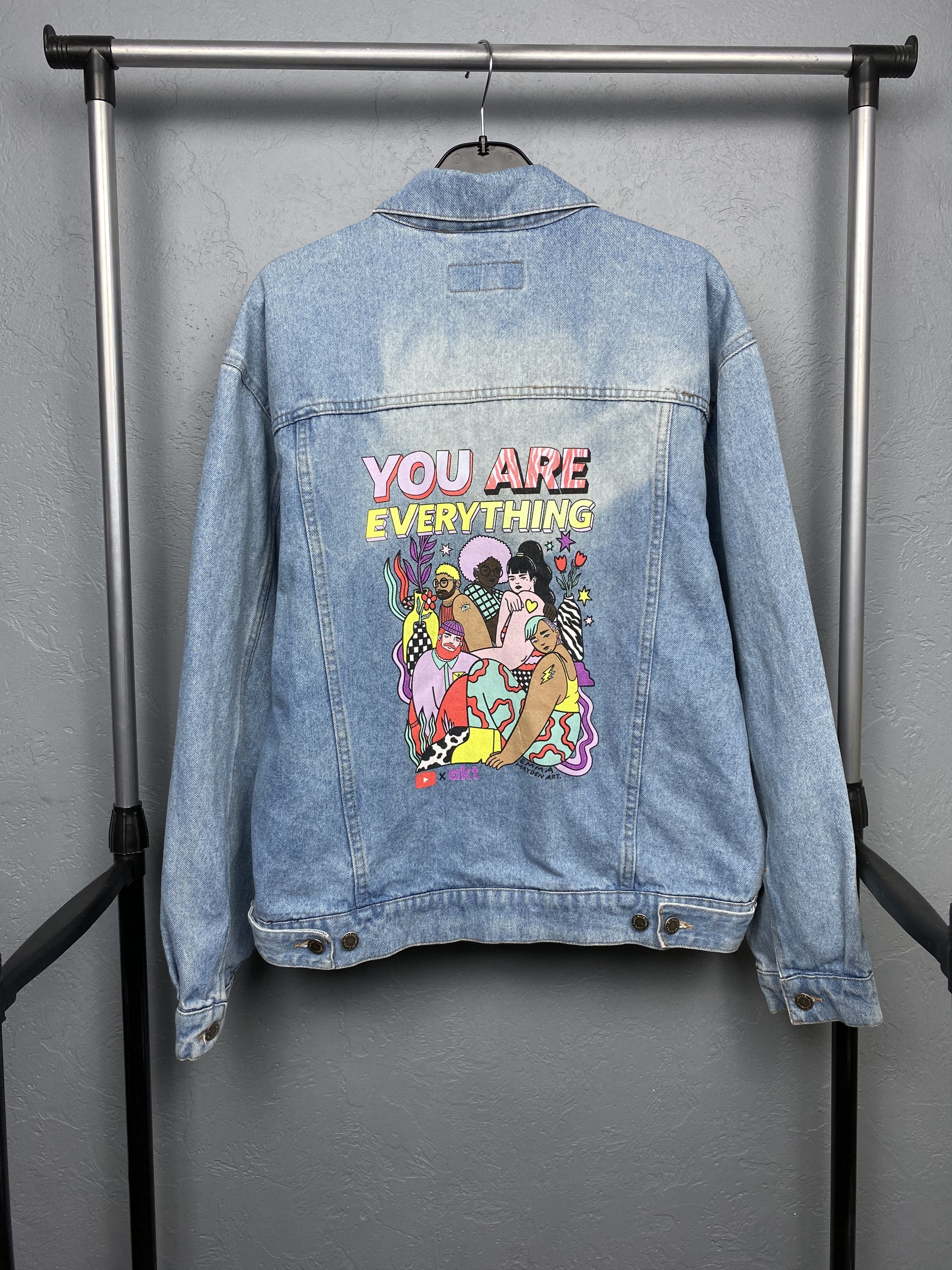 Vintage Wrangler You Are Everything Vintage Custom Mens Denim Jacket Size US L / EU 52-54 / 3 - 1 Thumbnail