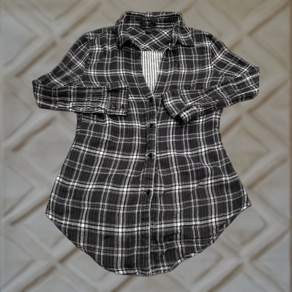 Bloomingdale's Aqua by Bloomingdale's Shirt Women Adult Small Black Flannel Cotton Plaid Button-Up Womens Size S / US 4 / IT 40 - 1 Thumbnail