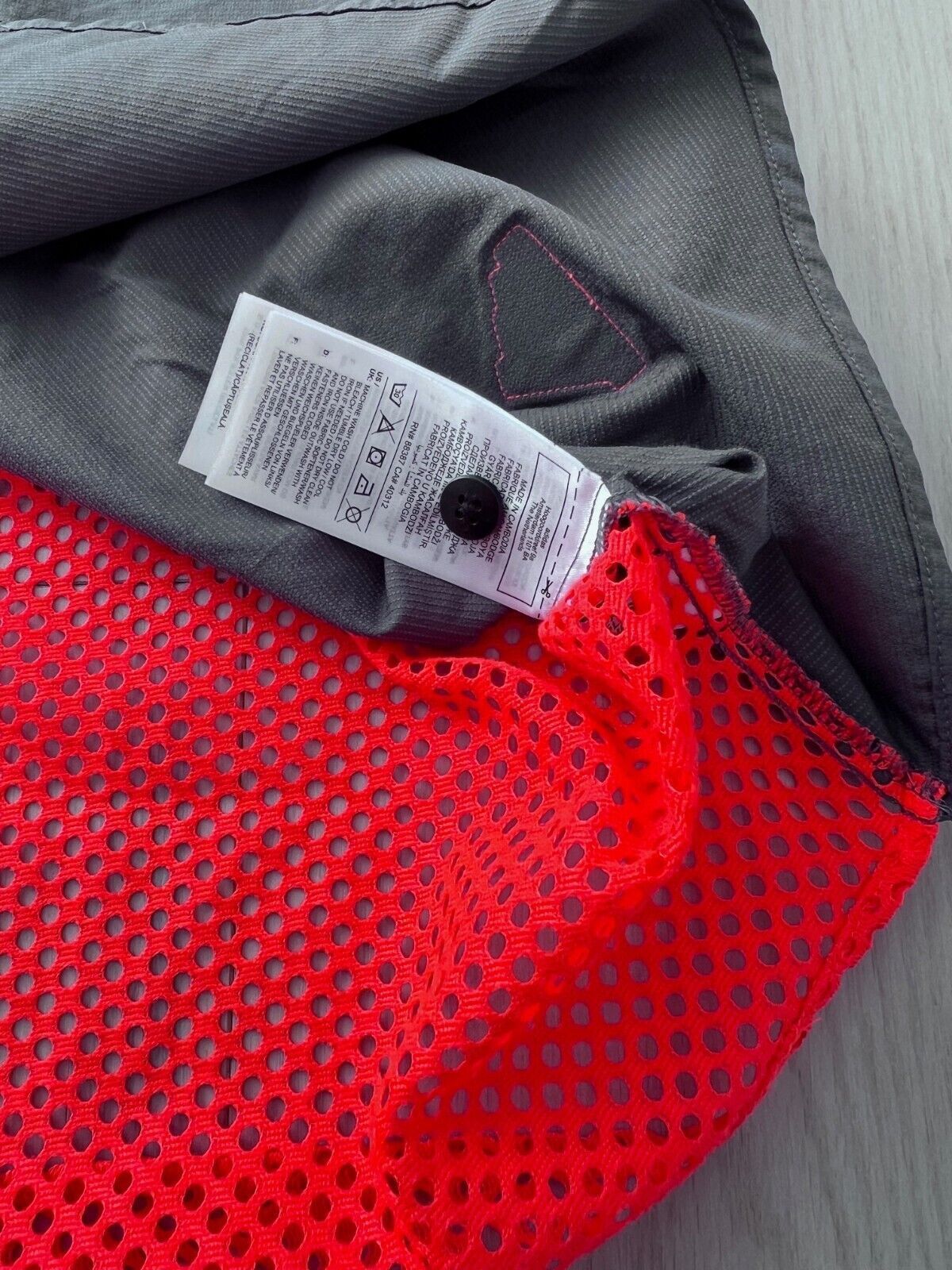 Adidas Adidas IC6739 City Escape Premium Shirt Grey/Orange ( L ) Size US L / EU 52-54 / 3 - 6 Thumbnail