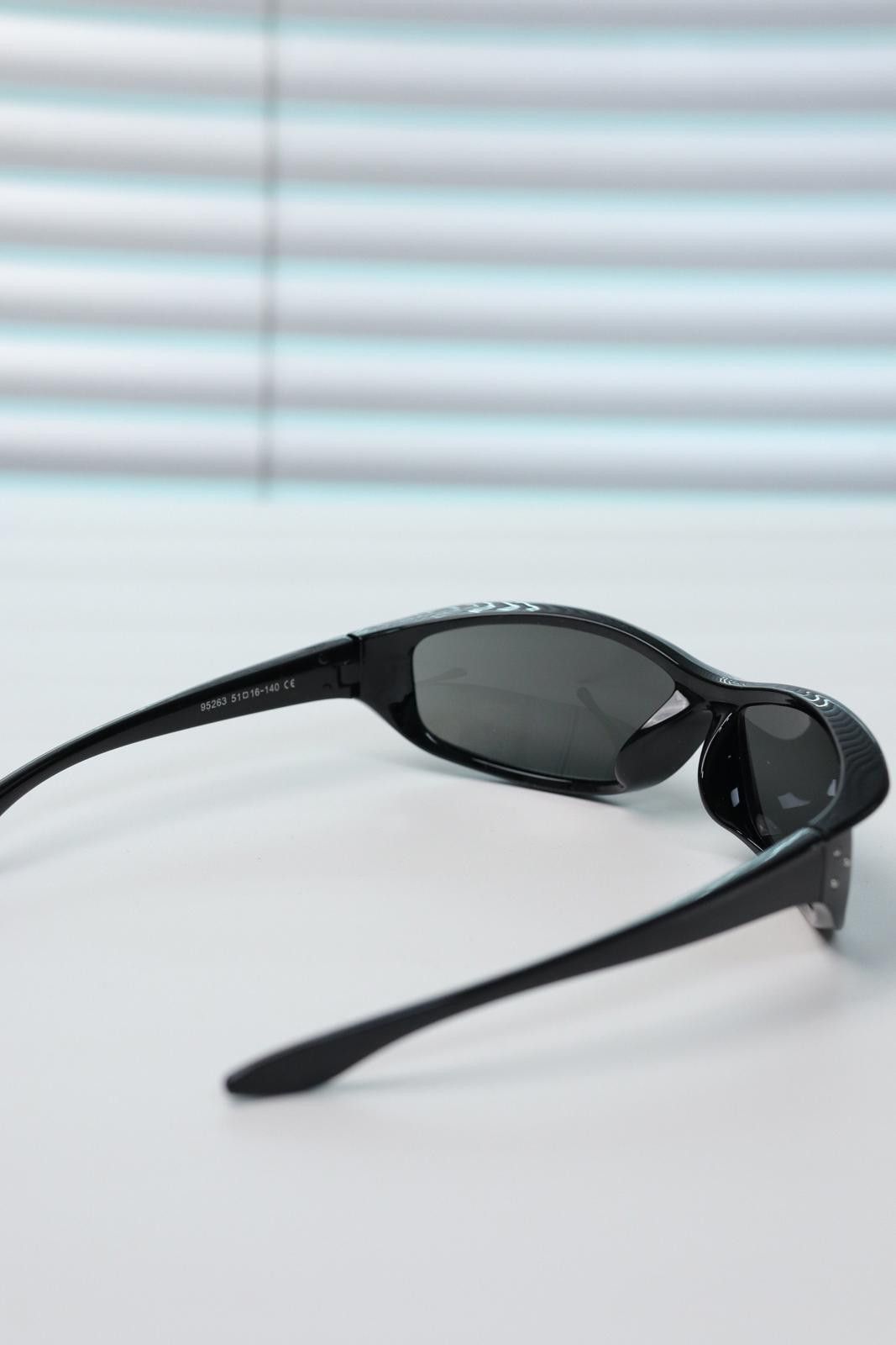 Other Vtg Avant Garde Y2K Black Rectangle Sunglasses Unisex OS Size ONE SIZE - 7 Thumbnail