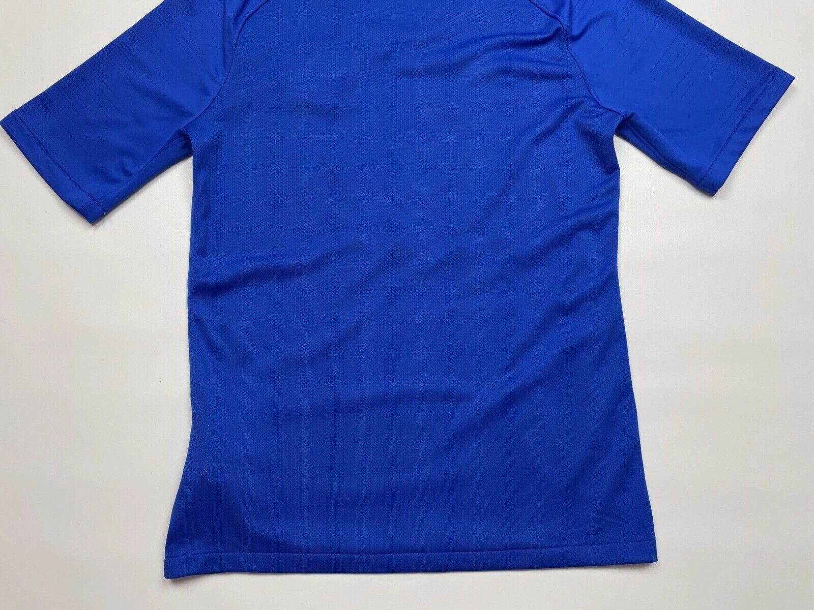 Nike FC BARCELONA TRAINING JERSEY SHIRT SOCCER FOOTBALL Size US S / EU 44-46 / 1 - 7 Thumbnail