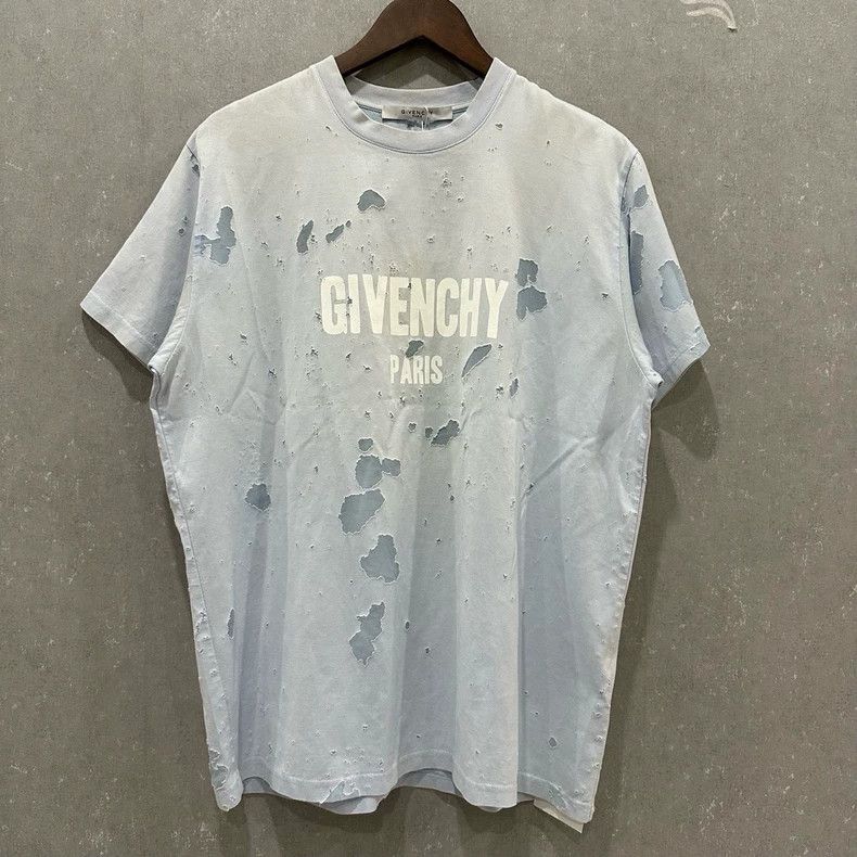 Givenchy Givenchy Light blue light blue ripped logo short-sleeve si Size US XS / EU 42 / 0 - 1 Thumbnail