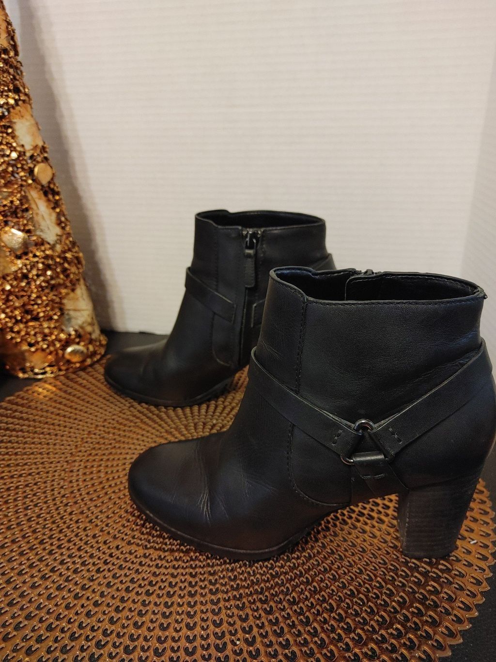 Cole Haan Cole Haan Leather Booties Size 6B Size US 6 / IT 36 - 4 Thumbnail