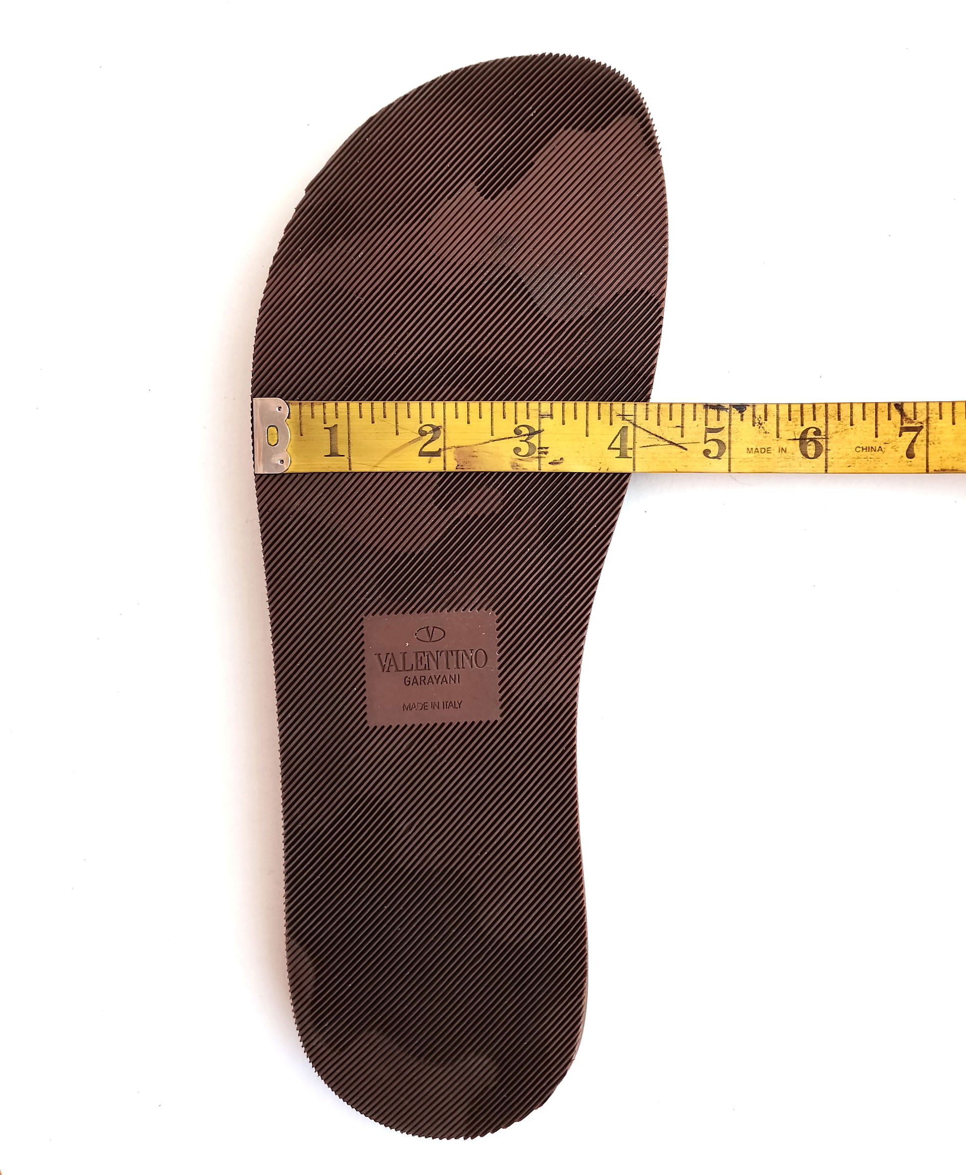 Valentino Valentino Garavani Rockstud Rubber Flip-Flops Black Size US 11 / EU 44 - 11 Thumbnail