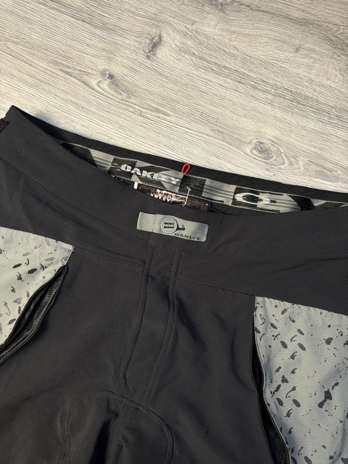 Oakley Oakley vintage shorts man size 36 Size US 36 / EU 52 - 10 Thumbnail