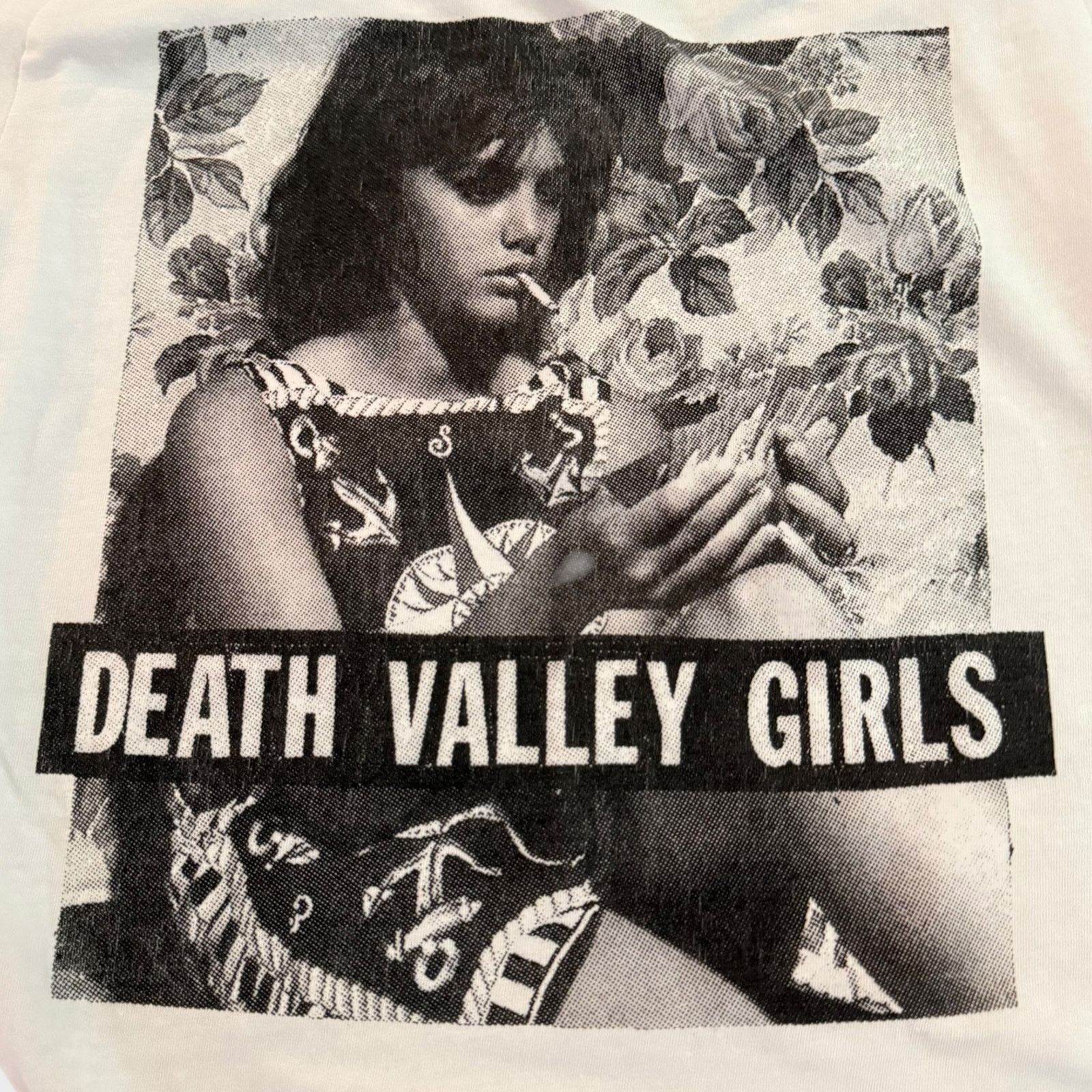 Band Tees Death Valley Girls Band Size Women's Size Medium Slim Fit Size M / US 6-8 / IT 42-44 - 2 Thumbnail