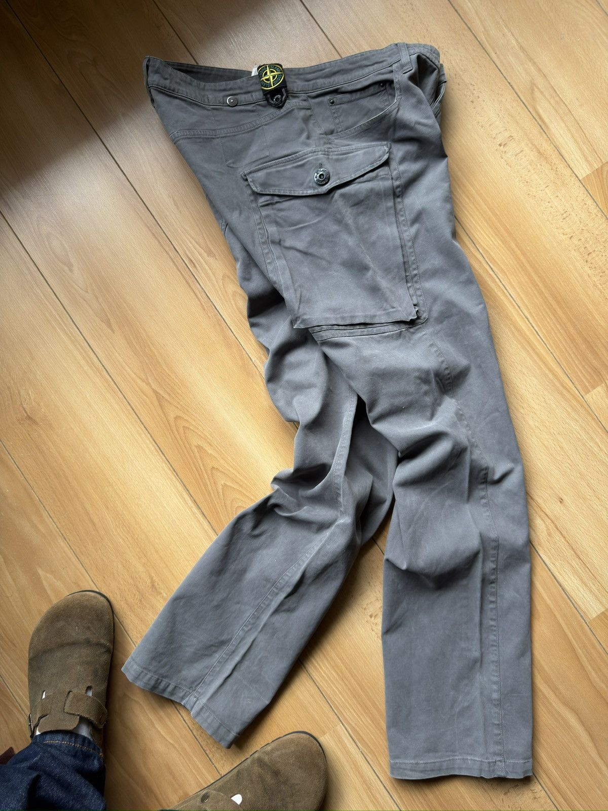 Stone Island Stone island vintage joggers cargo pants Size US 30 / EU 46 - 1 Thumbnail
