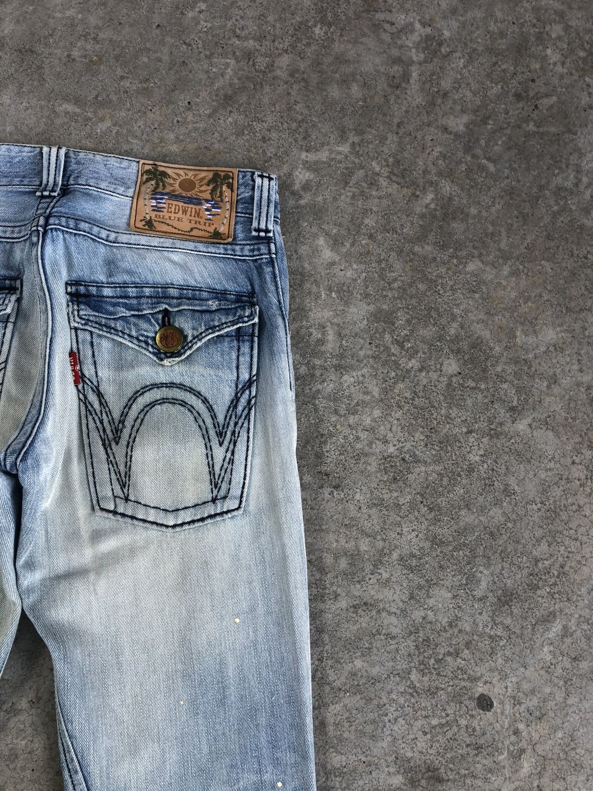 Who Decides War Japanese Edwin Blue Trip Flared Jeans Mud Wash Distressed Size US 32 / EU 48 - 10 Thumbnail