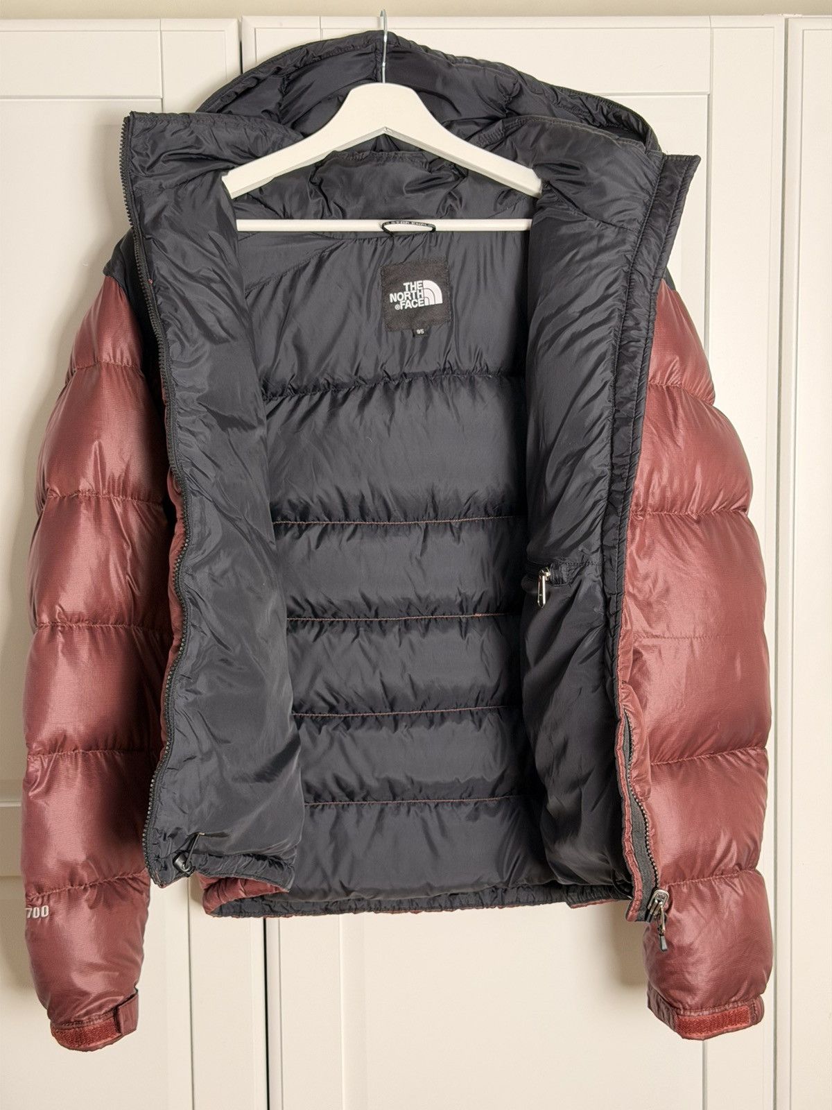 The North Face The North Face Jacket Cherry Chocolate – Size M Nuptse Size US M / EU 48-50 / 2 - 3 Thumbnail