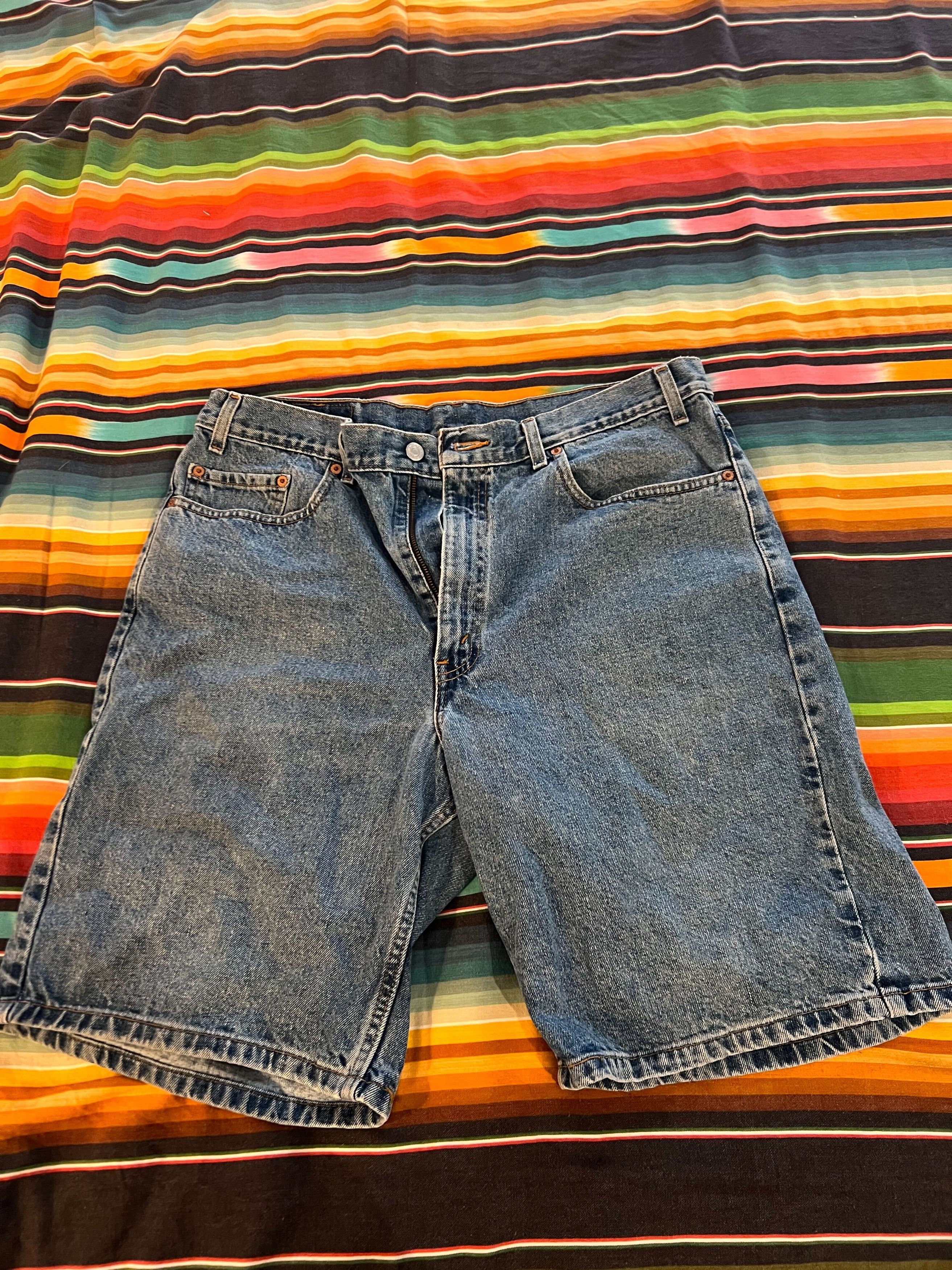 image of Levis Vintage Clothing Vintage Levi's 550 Jean Shorts - Relaxed Fit in Denim, Men's (Size 38)