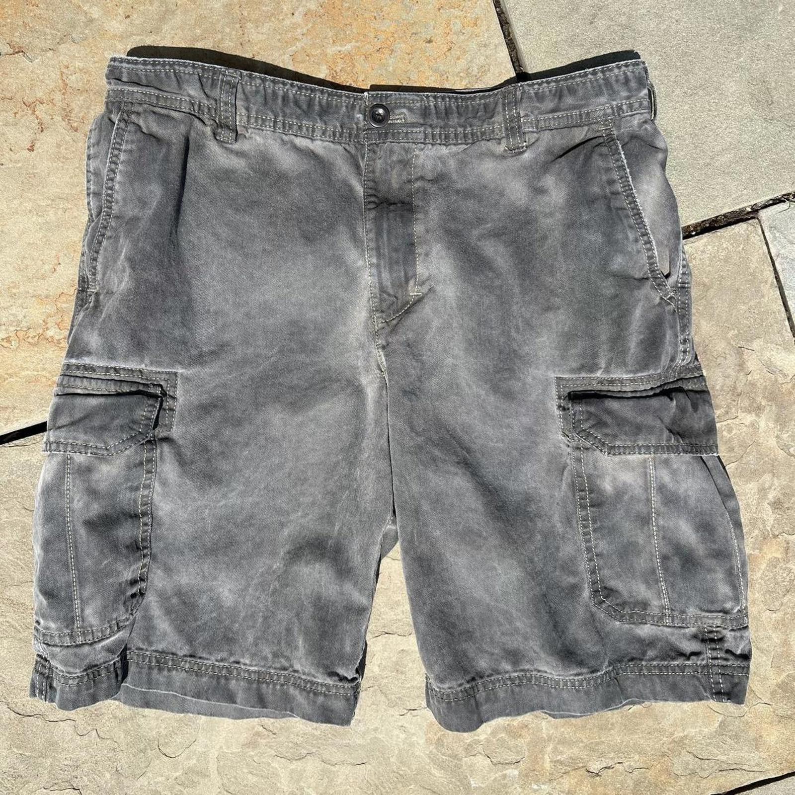 Izod Y2K Reworked Distressed Cargo Shorts Size US 34 / EU 50 - 1 Thumbnail