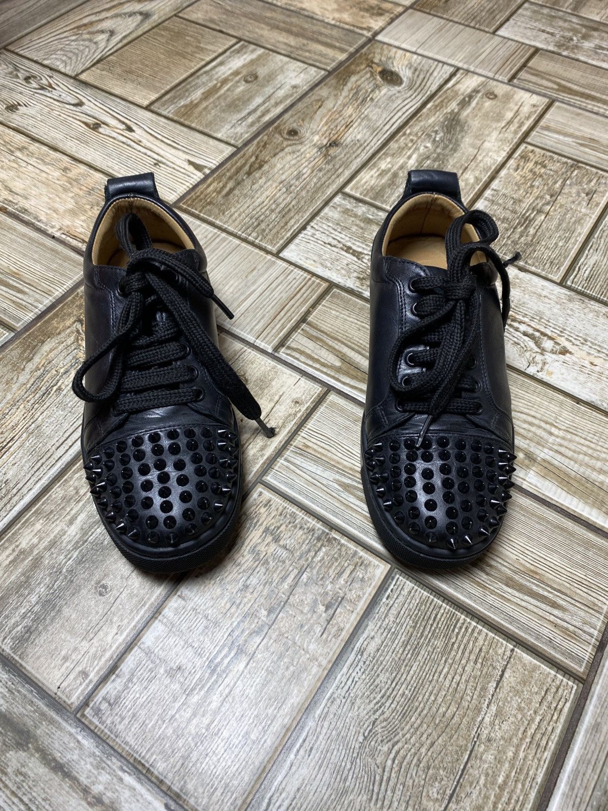Christian Louboutin Christian louboutin sneakers black leather us7 Size US 7 / IT 37 - 2 Thumbnail