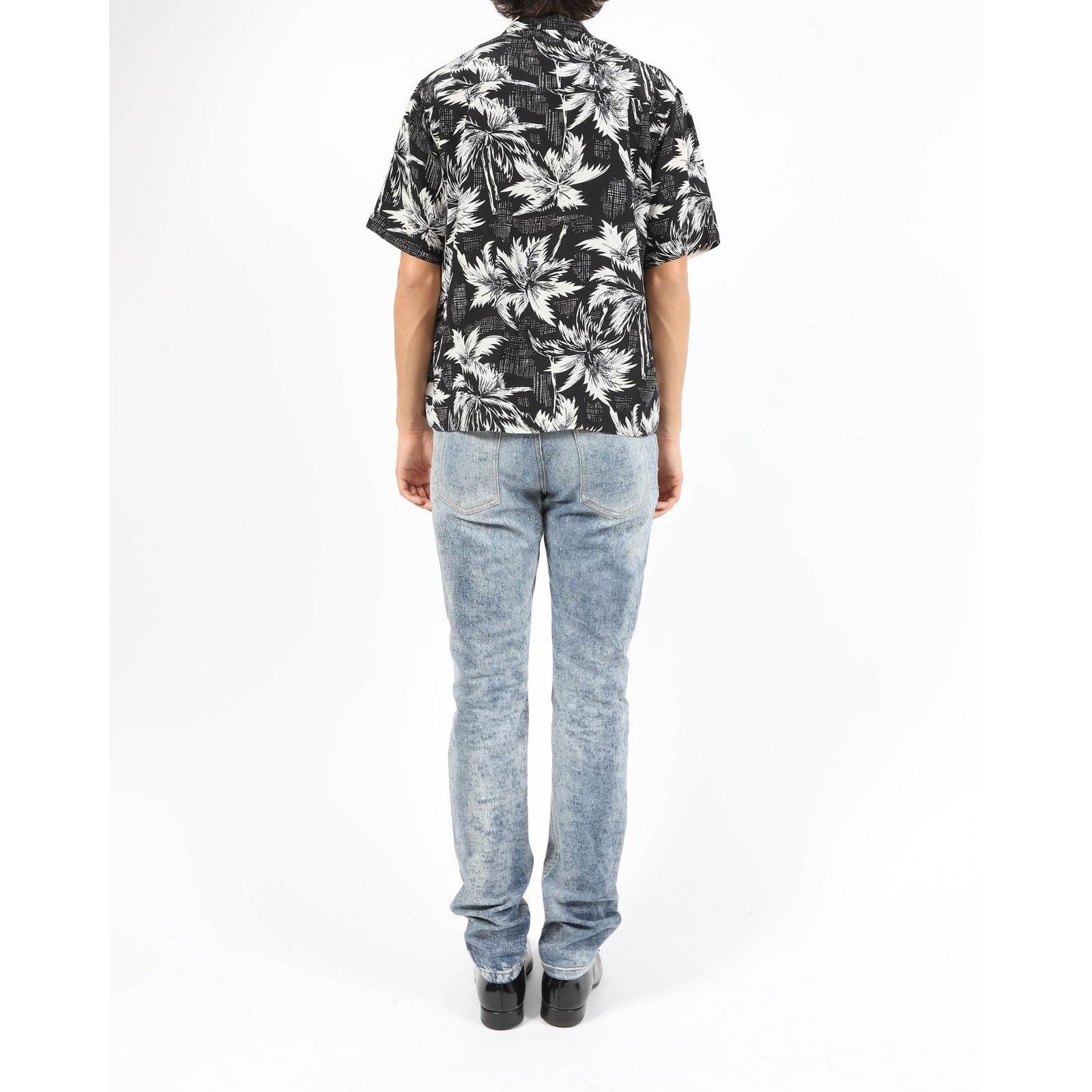 Saint Laurent Paris SS14 Shortsleeve Shirt in Black & White Floral Printed Silk Size US L / EU 52-54 / 3 - 4 Thumbnail