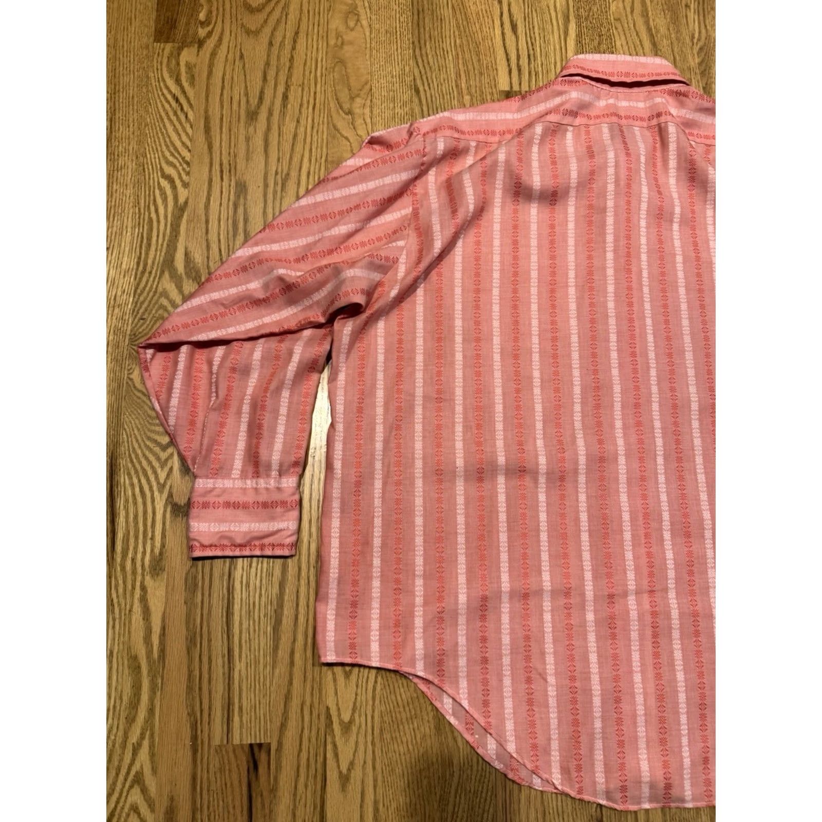 Vintage VINTAGE Manhattan Button-Up Shirt Men’s 2XL Pink Striped Cotton Collared Long Sleeve 70s 80s Retro Disco Pockets Size US XXL / EU 58 / 5 - 7 Thumbnail