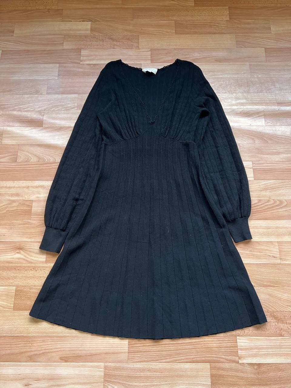 Sezane SEZANE PARIS RARE BLACK VISCOSE SOLID EVENING MID DRESS SZ L Size L / US 10 / IT 46 - 3 Thumbnail
