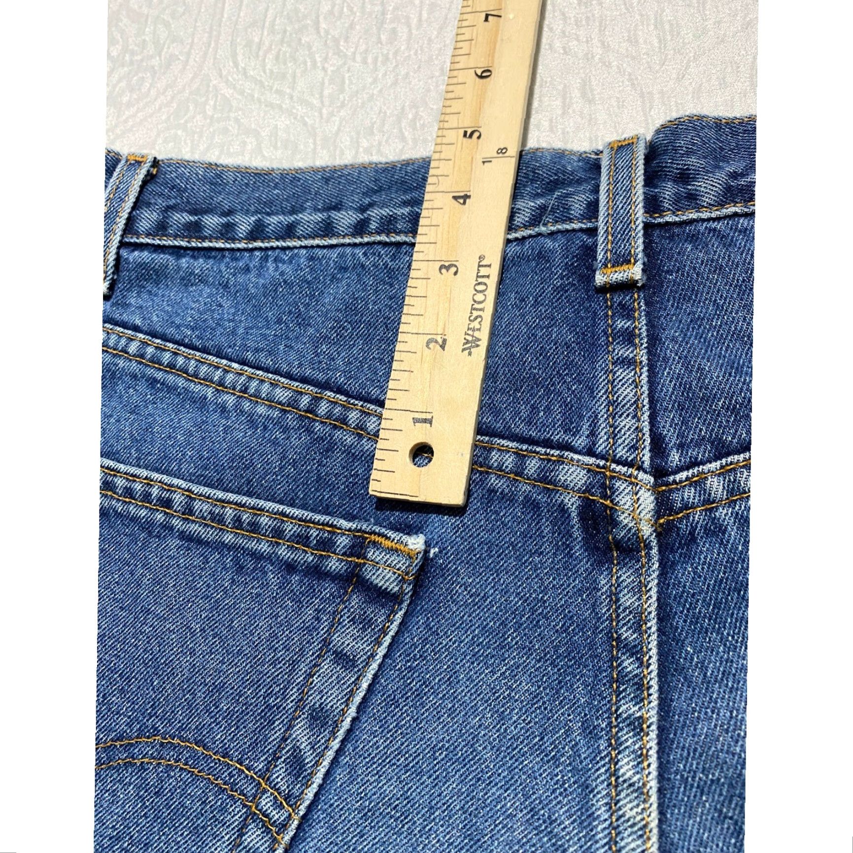 Levi's VINTAGE Levi's 550 Jeans Men W38 L34 Blue Denim Relaxed Fit 5-Pocket Straight Pants Size US 38 / EU 54 - 3 Thumbnail