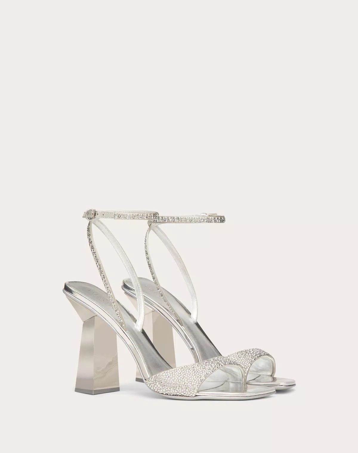 Valentino o1s1wg110426 Hyper One Stud Sandals With Crystals in Silver Size US 5.5 / IT 35.5 - 2 Thumbnail