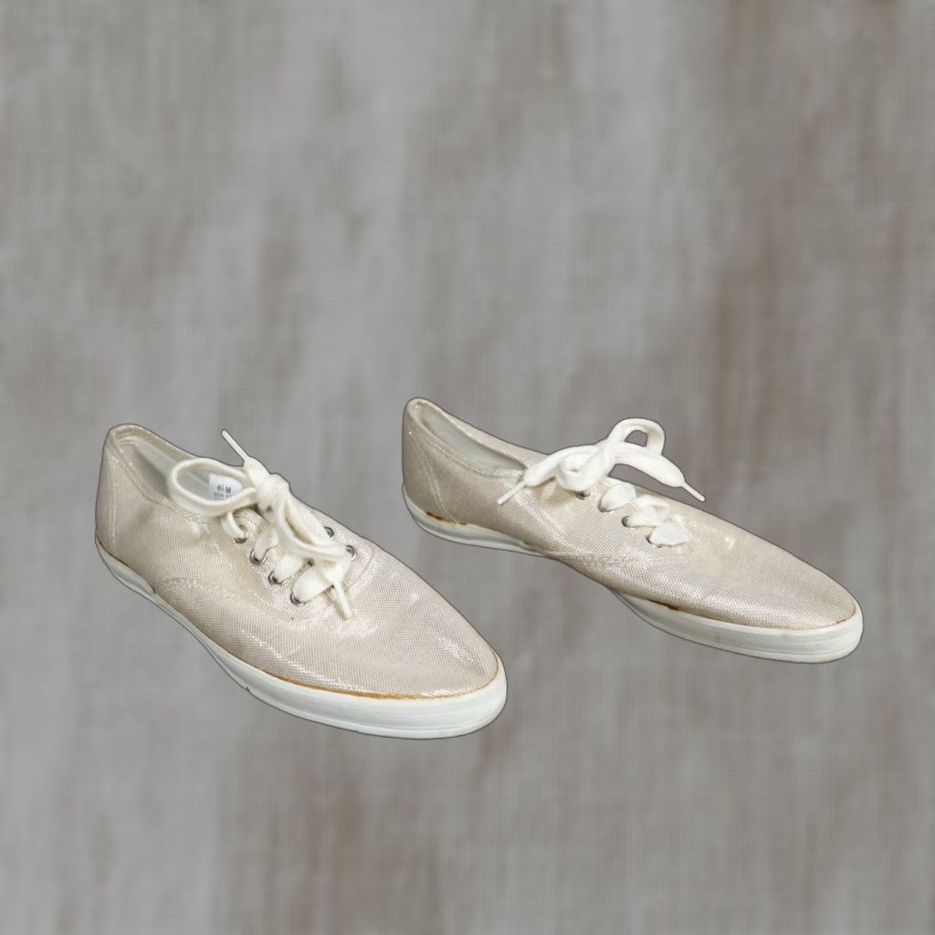 Liz Claiborne VINTAGE Liz Claiborne Women's Canvas Sneakers Size 6.5 Cushioned White Fashion 90s Men Size US 6.5 / IT 36.5 - 1 Thumbnail