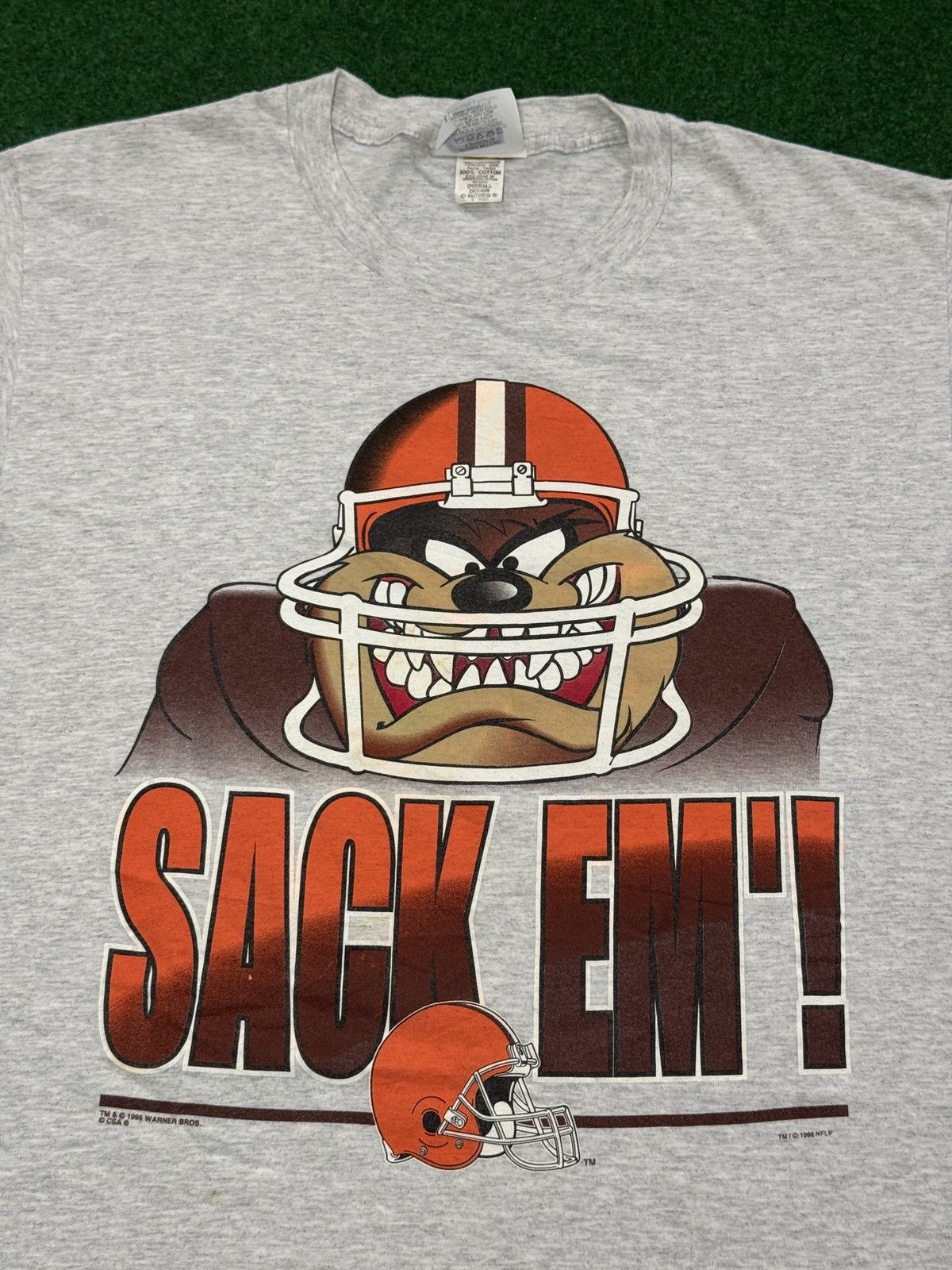 Nutmeg Vtg 90s Cleveland Browns Taz Looney Tunes SACK EM T Shirt Size US L / EU 52-54 / 3 - 2 Thumbnail